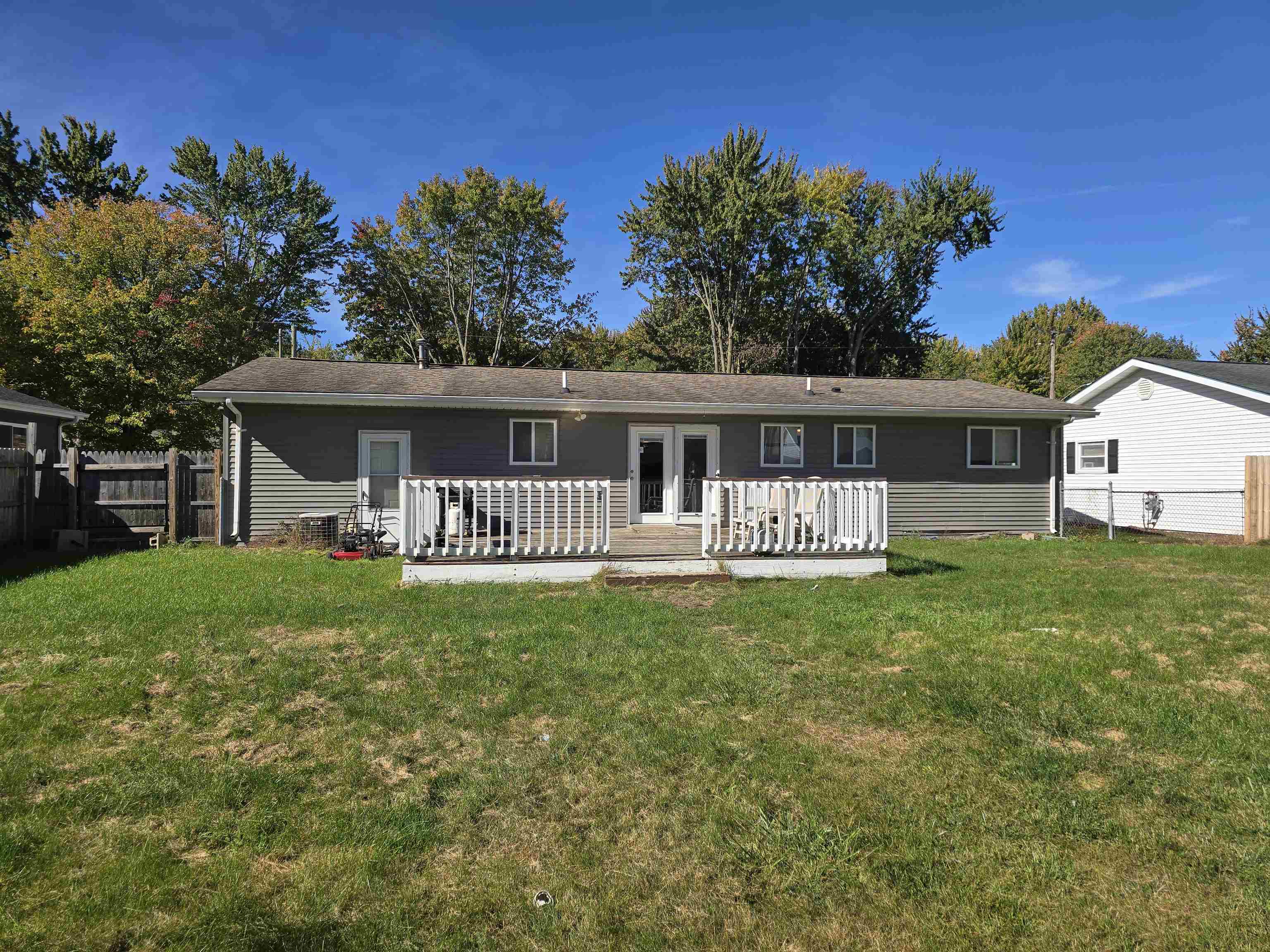 Photo 2 of Single family home for sale at 205 Estelle Ct, Hemlock, MI 48626 | MLS# 50224353 | Listing updated on 2026-10-09