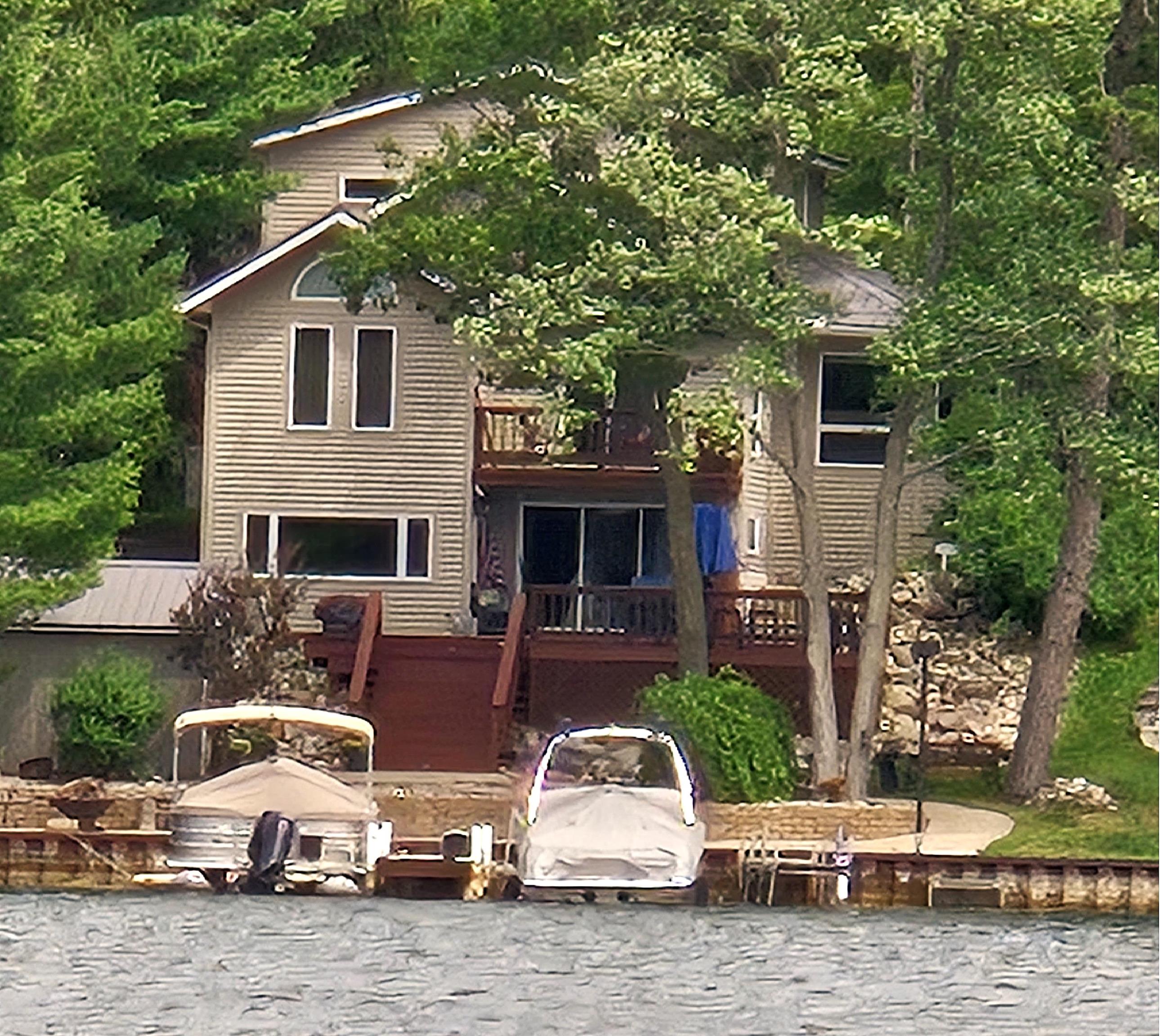 Photo 1 of Single family home for sale at 284 Hillcrest Ave, Harrison, MI 48625 | MLS# 50224358 | Listing updated on 2026-10-09