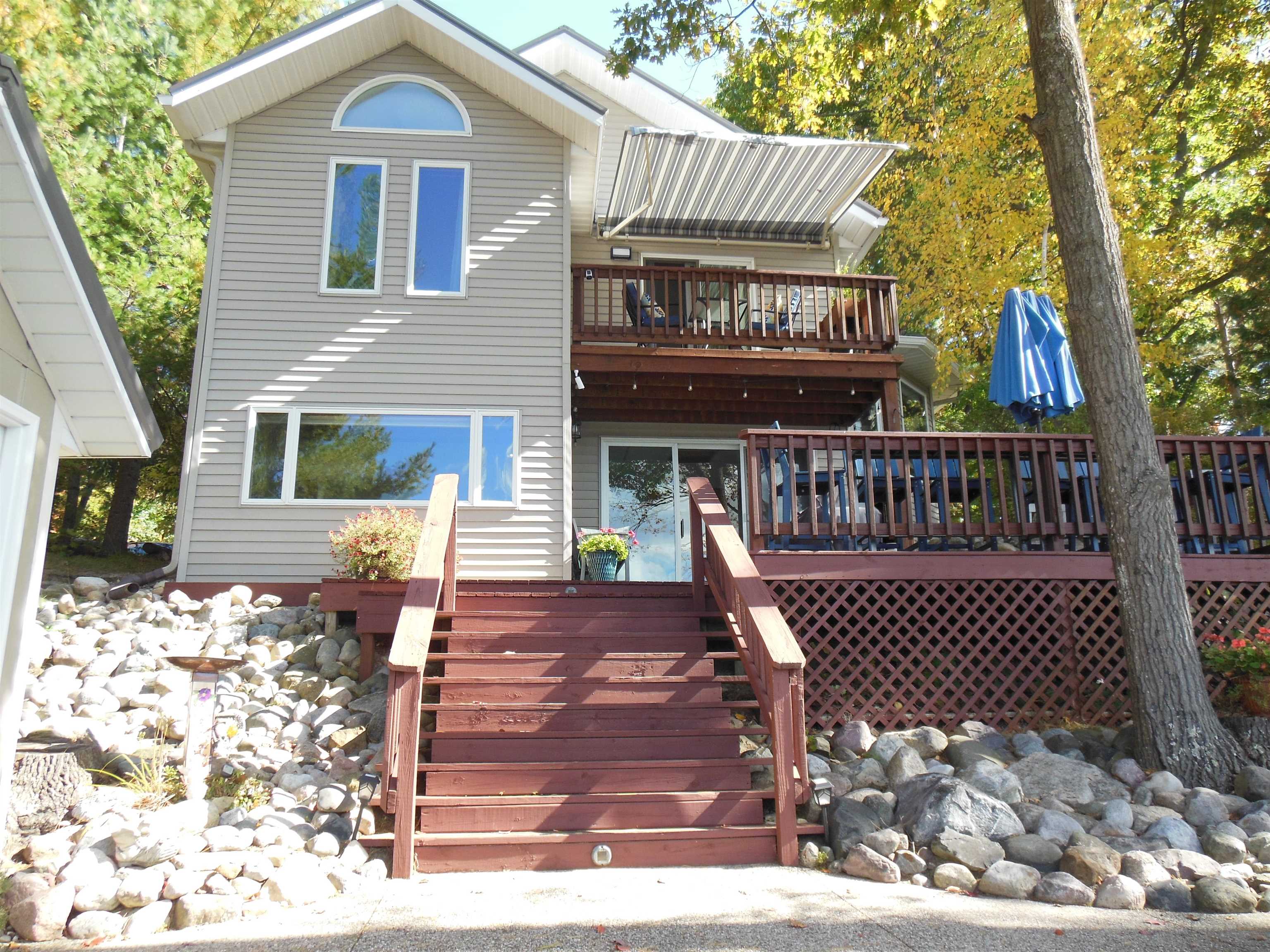 Photo 2 of Single family home for sale at 284 Hillcrest Ave, Harrison, MI 48625 | MLS# 50224358 | Listing updated on 2026-10-09