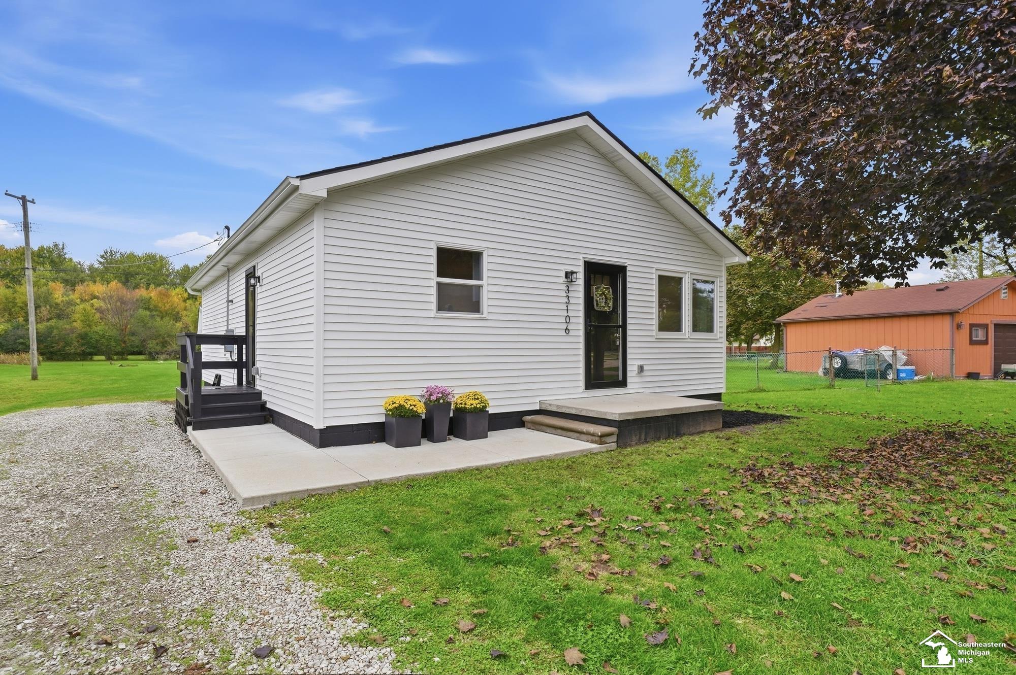Photo 2 of Single family home for sale at 33106 W Jefferson Ave, Rockwood, MI 48173 | MLS# 57050224938 | Listing updated on 2026-10-19