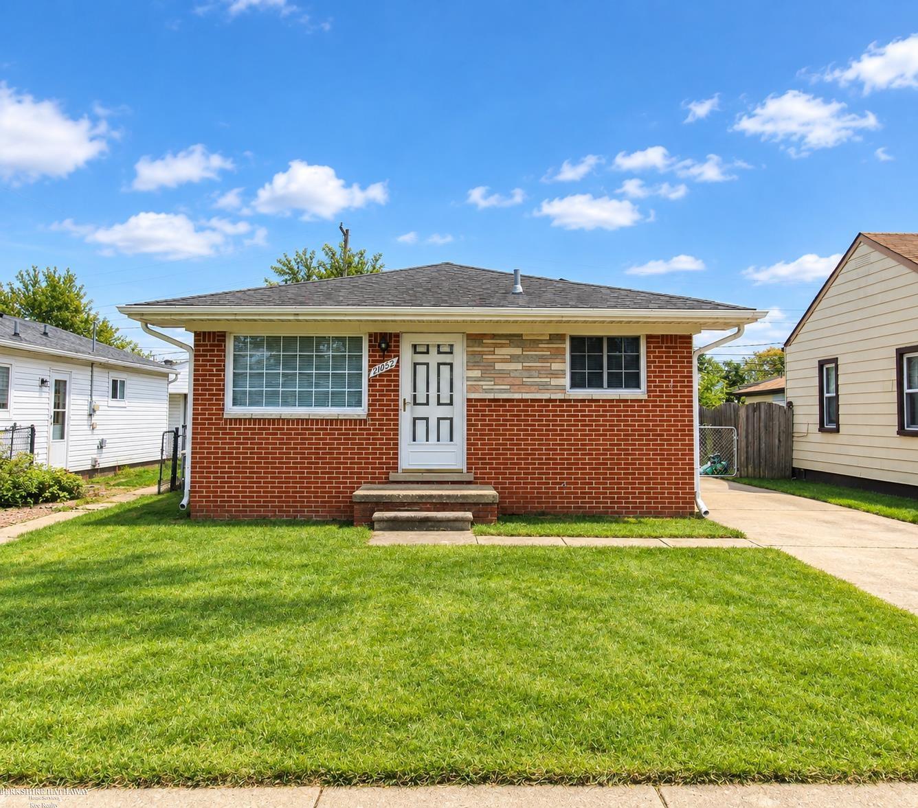 Photo 1 of Sale Pending at 21252 Abrahm St, Clinton Township, MI 48035 | MLS# 50224993 | Listing updated on 2026-10-21