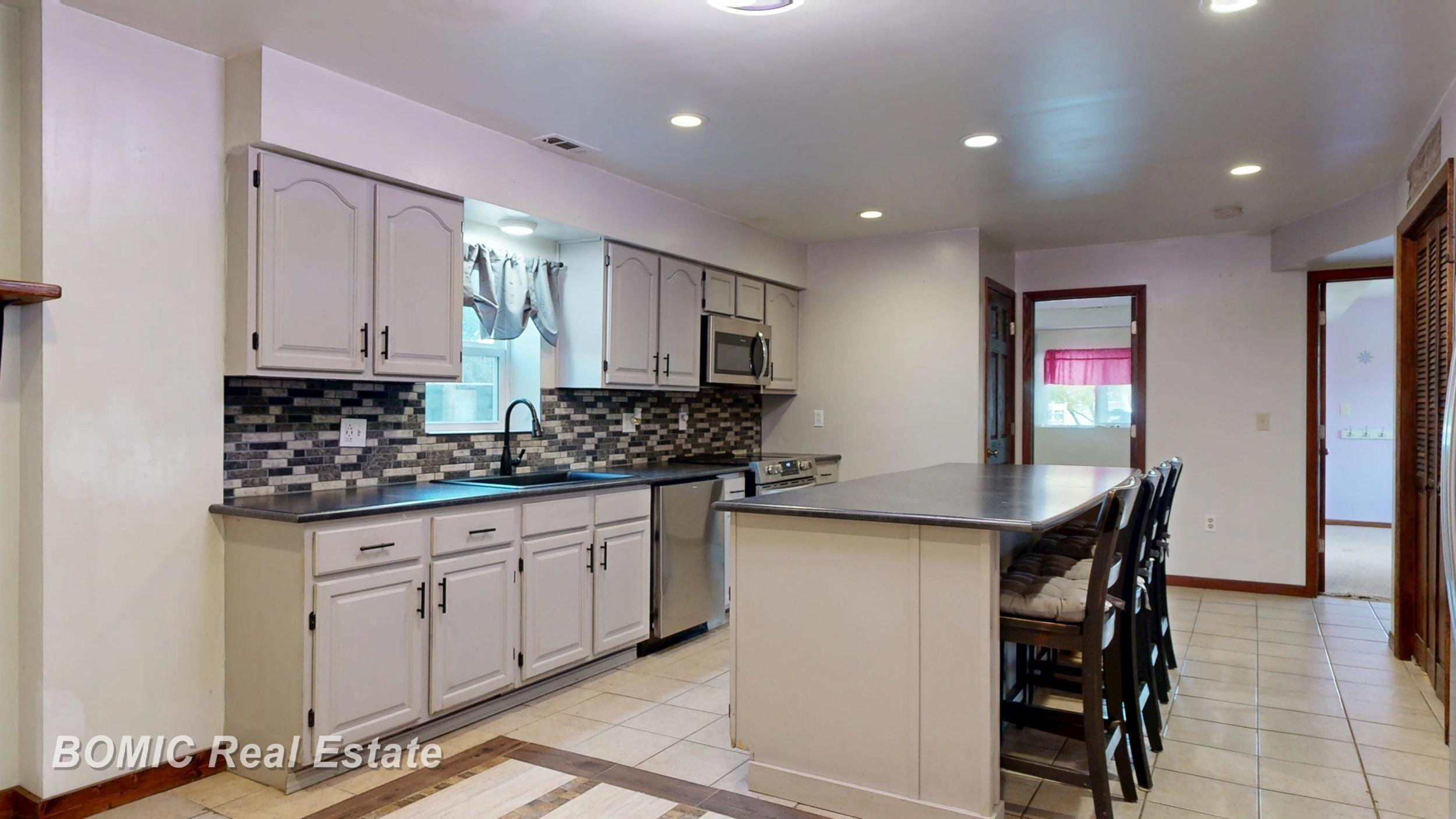 2405 Deer Creek Trail photo 5