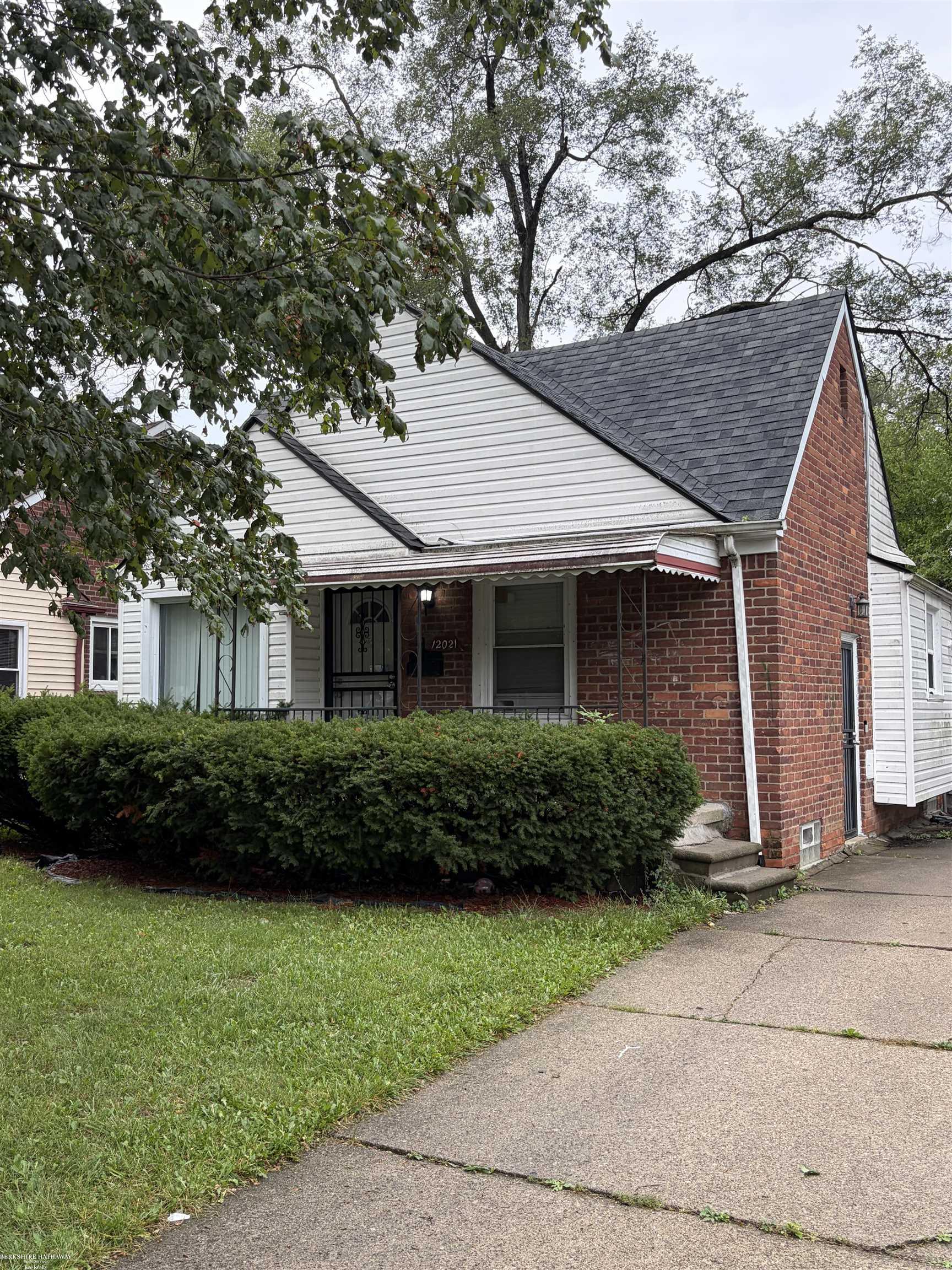 Photo 1 of Single family home for sale at 12021 Heyden St, Detroit, MI 48228 | MLS# 50225121 | Listing updated on 2026-10-20