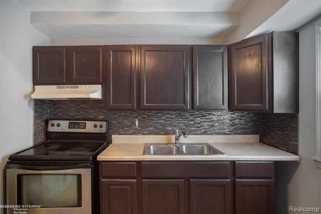 Photo 4 of Single family home for sale at 12021 Heyden St, Detroit, MI 48228 | MLS# 50225121 | Listing updated on 2026-10-20