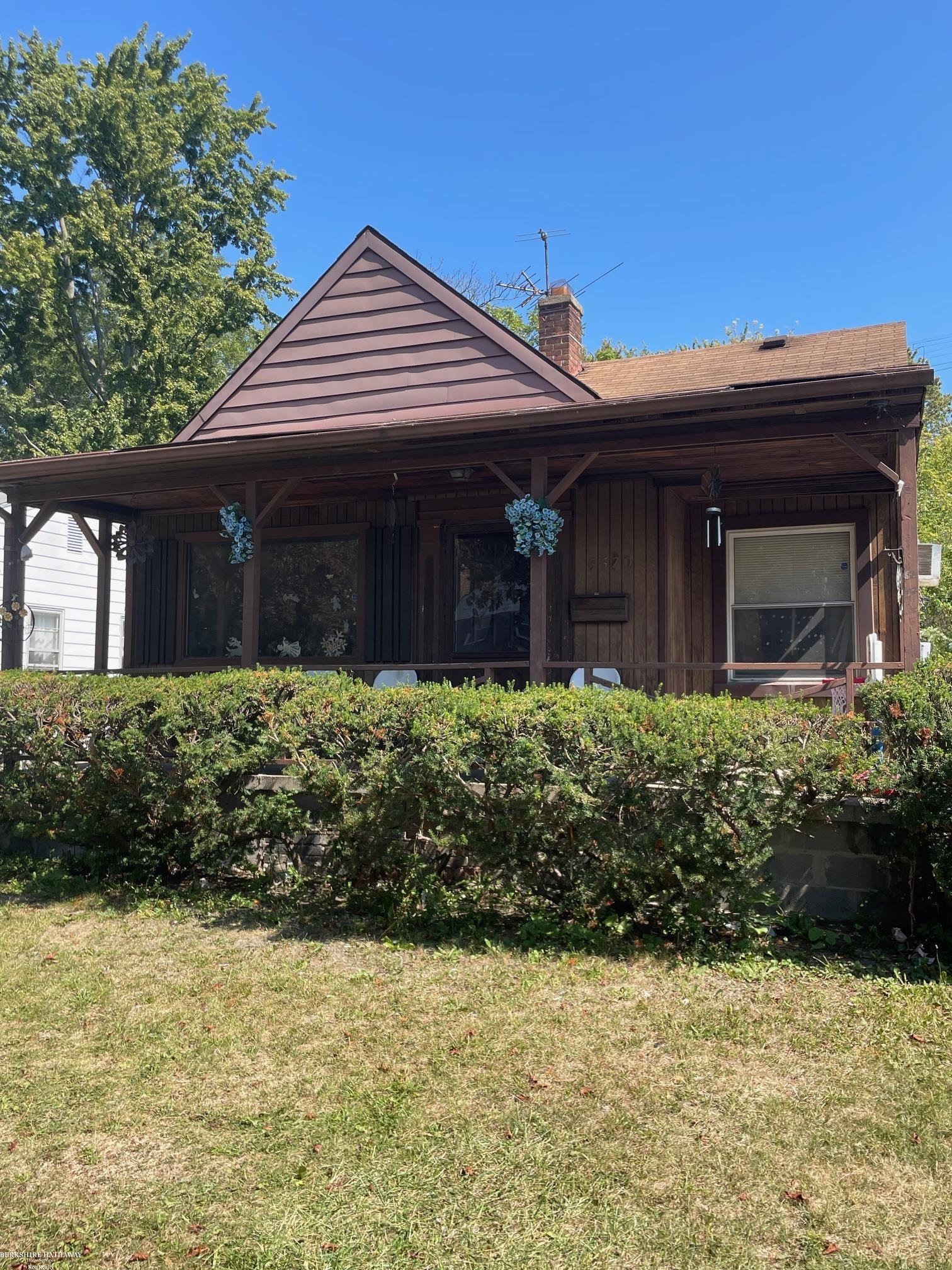Photo 1 of Single family home for sale at 5570 Farmbrook St, Detroit, MI 48224 | MLS# 58050225267 | Listing updated on 2026-10-19