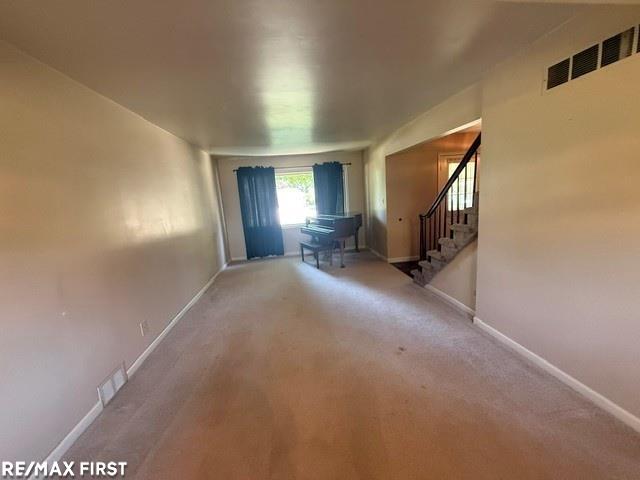 Photo 3 of Single family home for sale at 53277 Garland Dr, Shelby Township, MI 48316 | MLS# 58050225279 | Listing updated on 2026-10-19