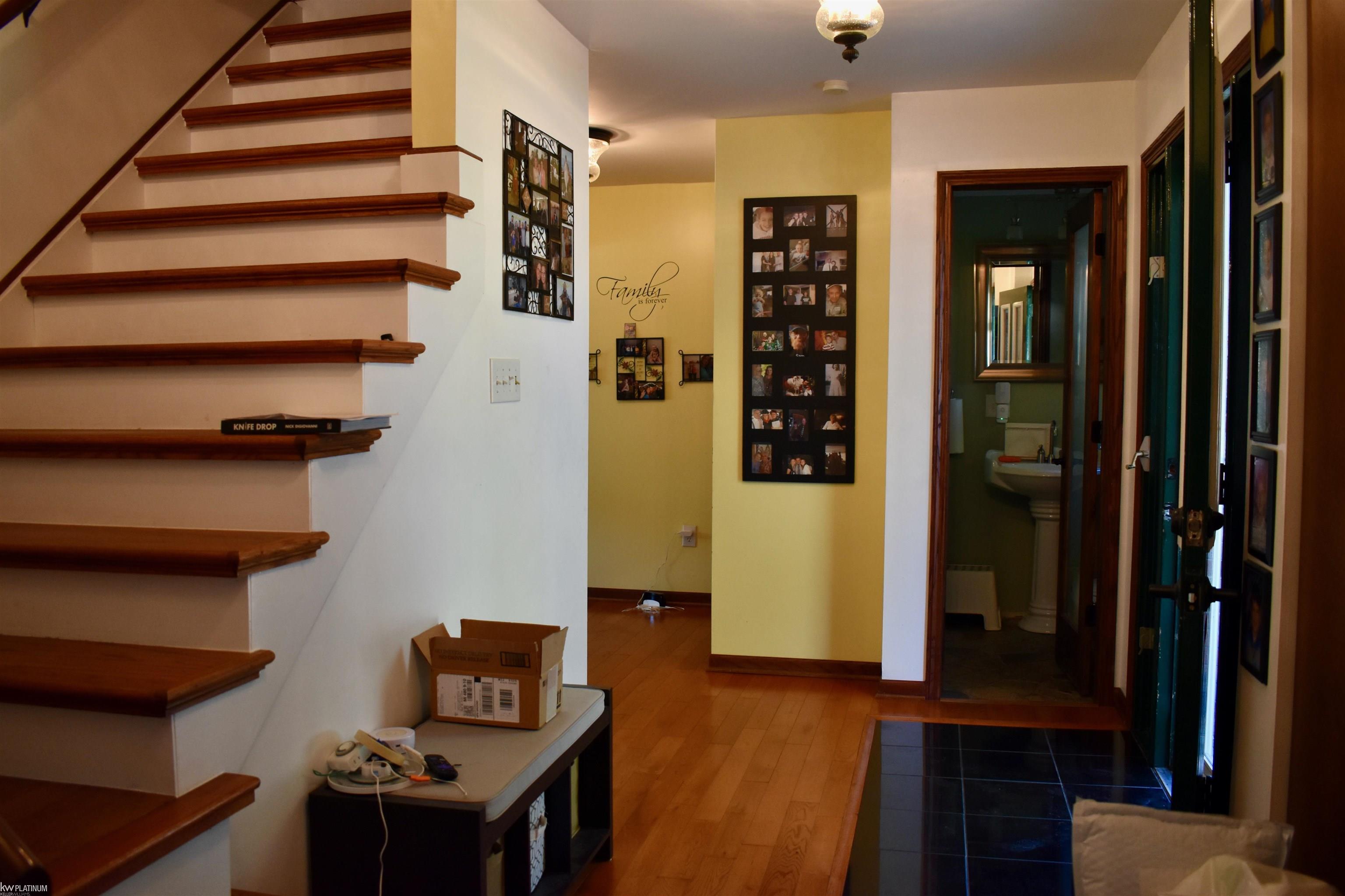 Photo 3 of Single family home for sale at 38491 James Dr, Clinton Township, MI 48036 | MLS# 58050225325 | Listing updated on 2026-10-19