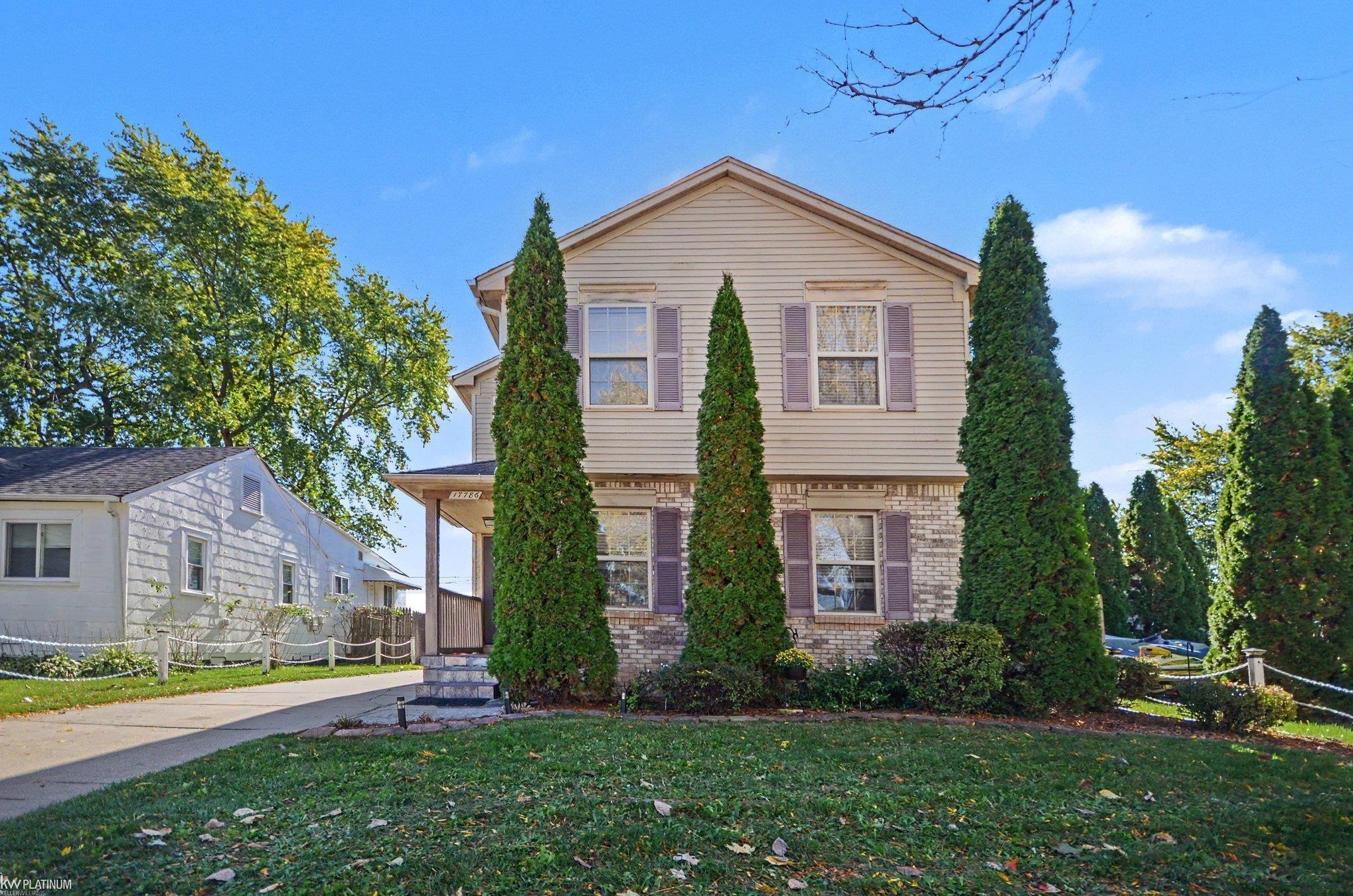 Photo 1 of Single family home for sale at 17786 Common Rd, Roseville, MI 48066 | MLS# 50225338 | Listing updated on 2026-10-20