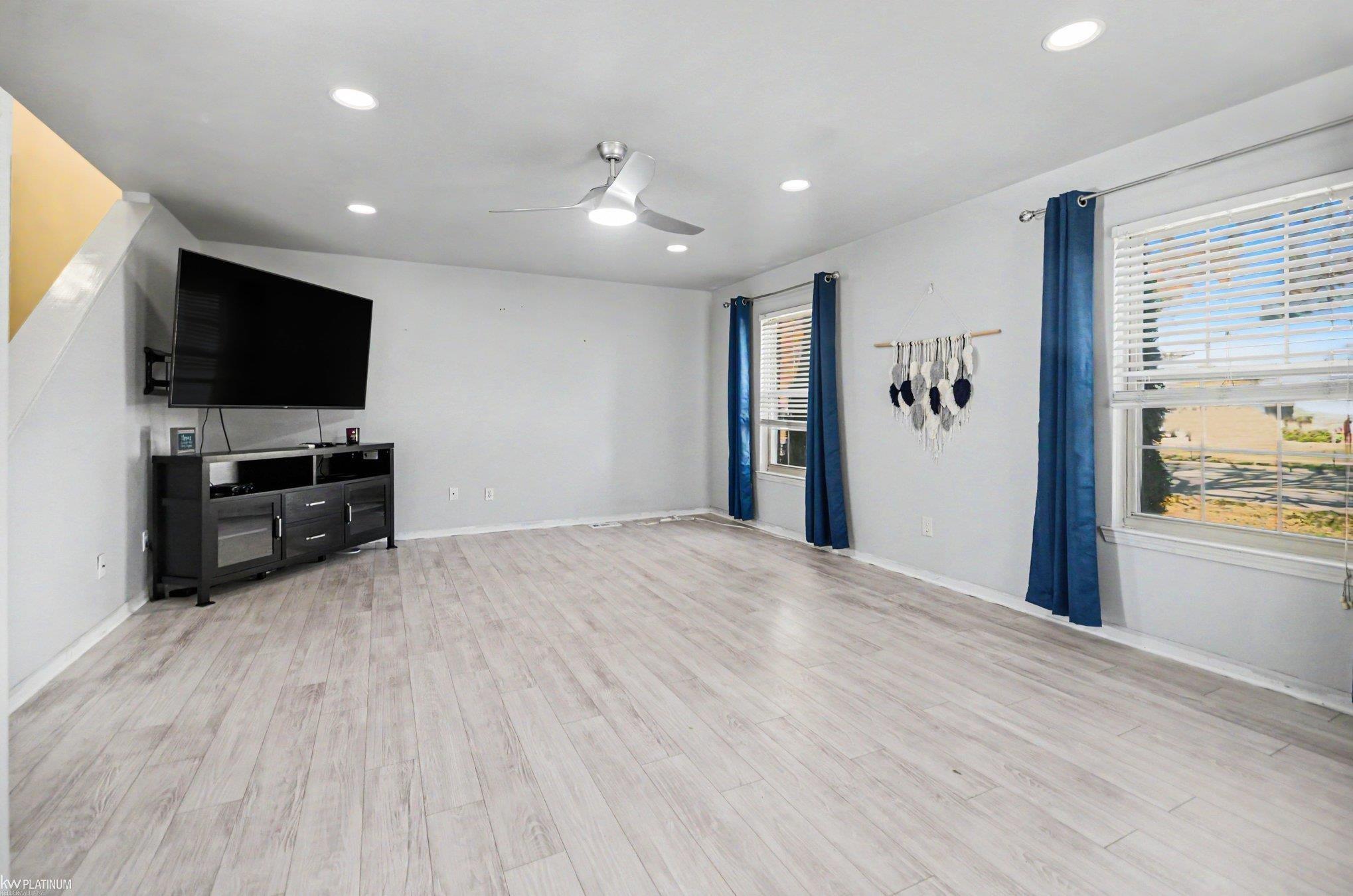 Photo 2 of Single family home for sale at 17786 Common Rd, Roseville, MI 48066 | MLS# 50225338 | Listing updated on 2026-10-20