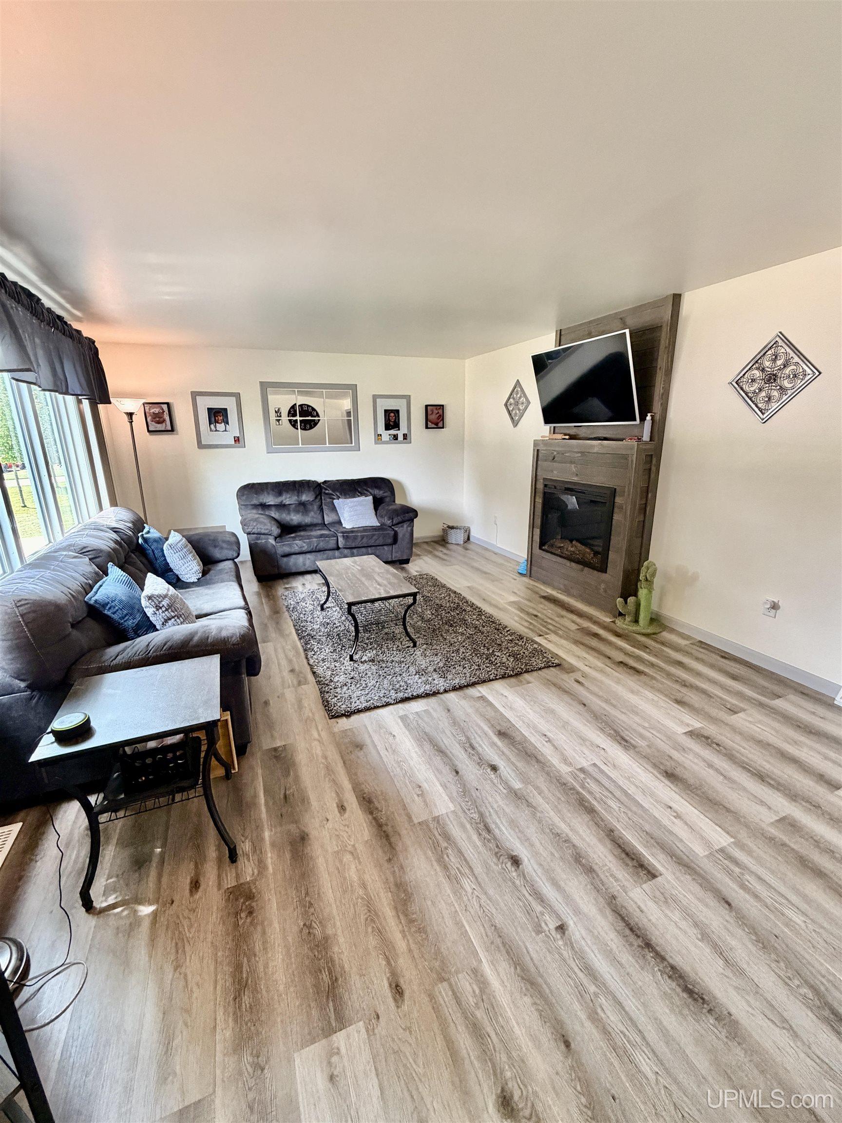 Photo 3 of Single family home for sale at 1770 Glenwood Ln, Ishpeming, MI 49849 | MLS# 50225393 | Listing updated on 2026-10-21