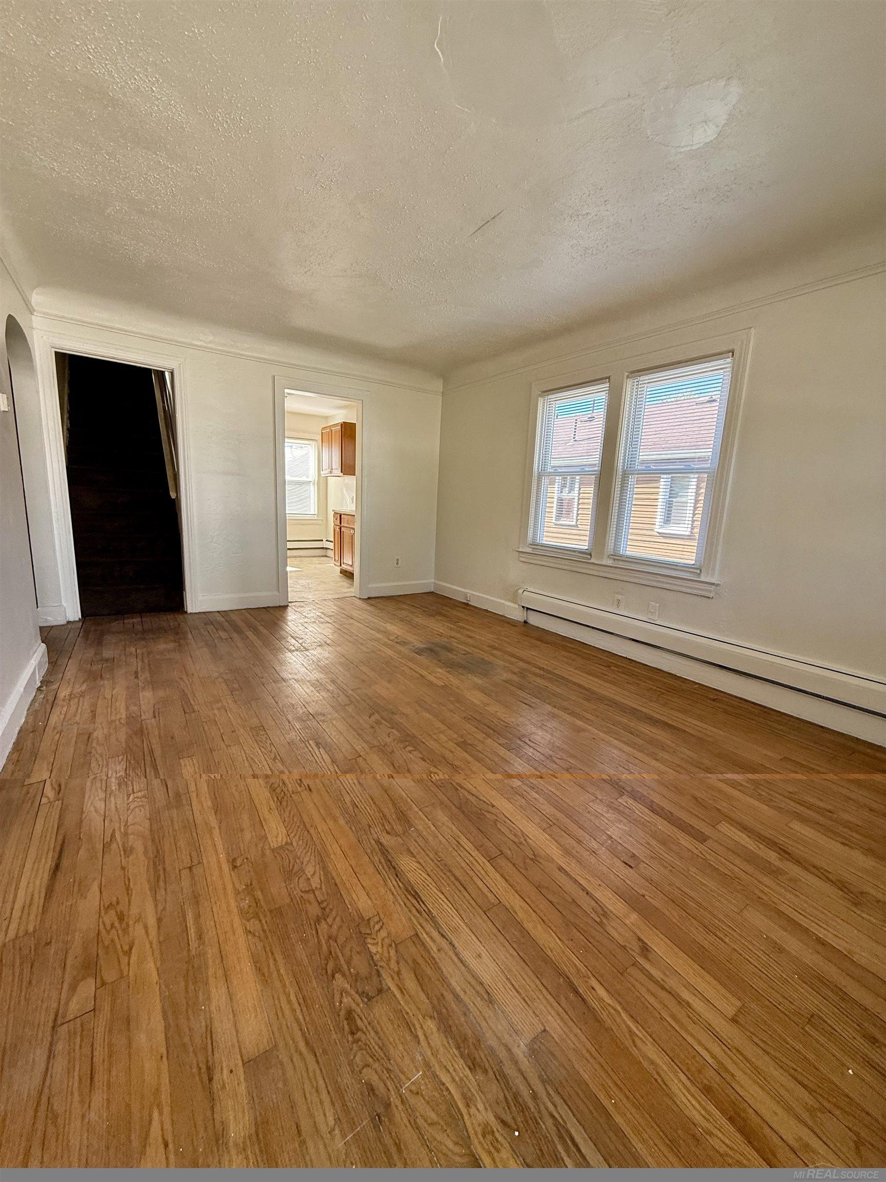 Photo 3 of Single family home for sale at 7038 Dodge Ave, Warren, MI 48091 | MLS# 58050225444 | Listing updated on 2026-10-20