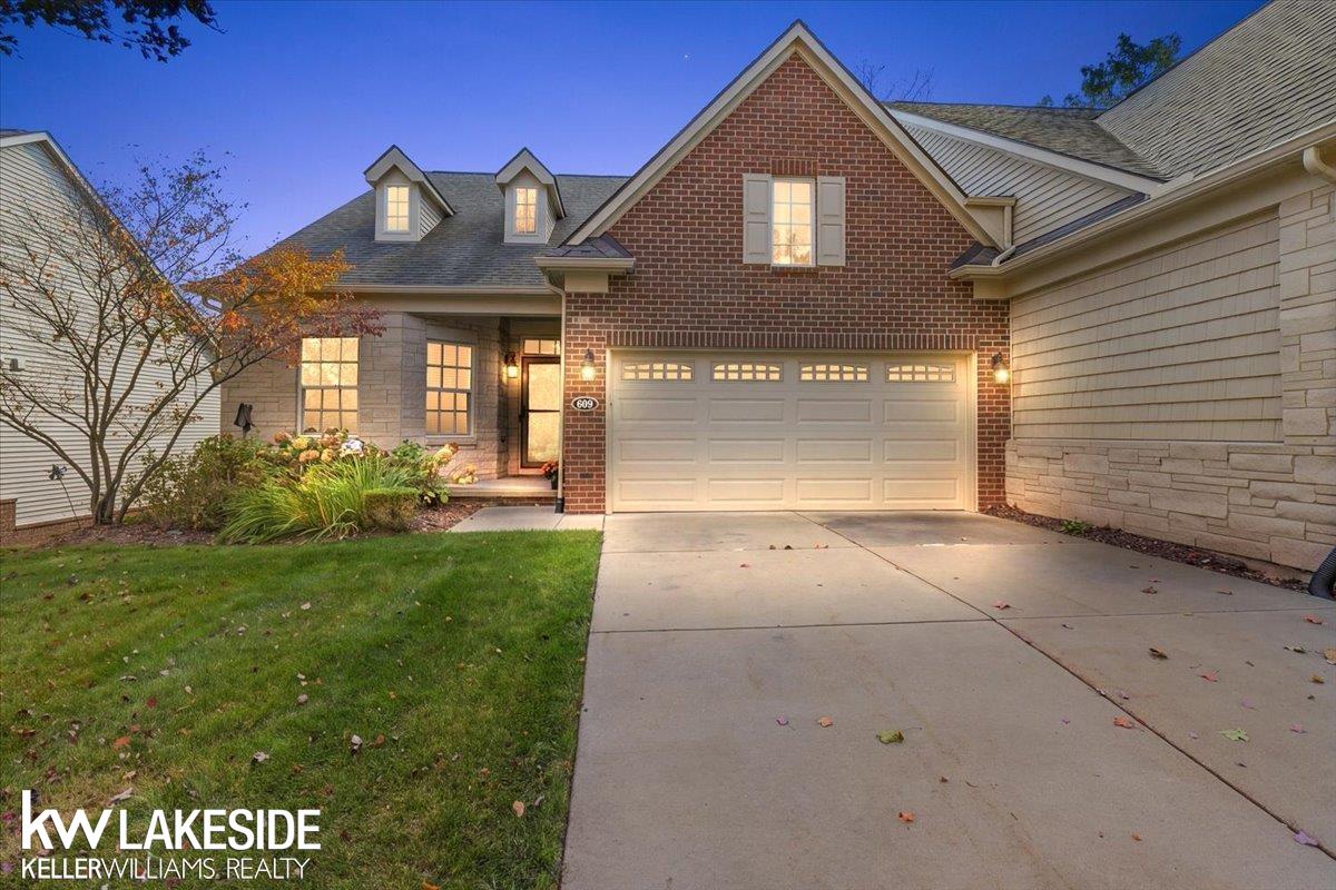 Photo 1 of Condo for sale at 609 Mountain Cir, Rochester Hills, MI 48306 | MLS# 50225623 | Listing updated on 2026-10-22