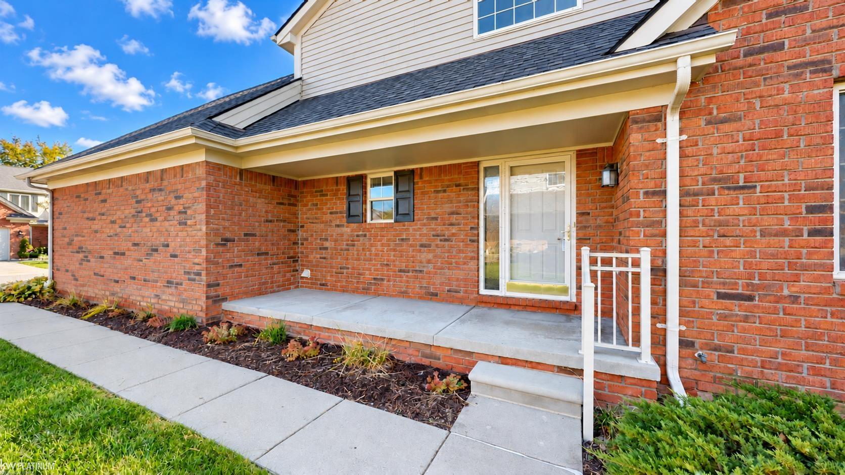 Photo 3 of Condo for sale at 3691 Knightbridge Cir, Sterling Heights, MI 48314 | MLS# 58050225639 | Listing updated on 2026-10-22