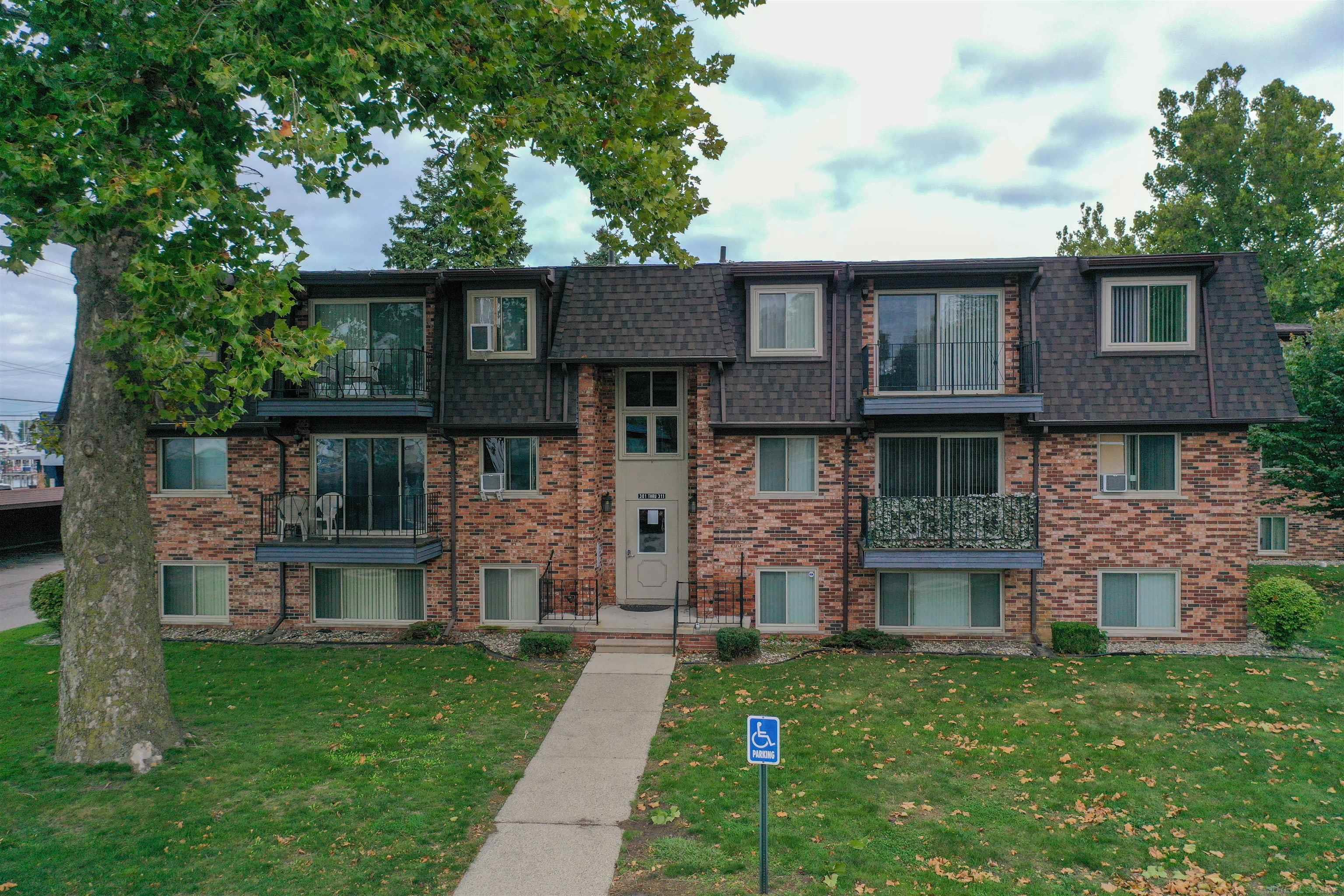 Condo for sale at 310 Riviera Dr, Saint Clair Shores, MI 48080 | MLS# 58050225670