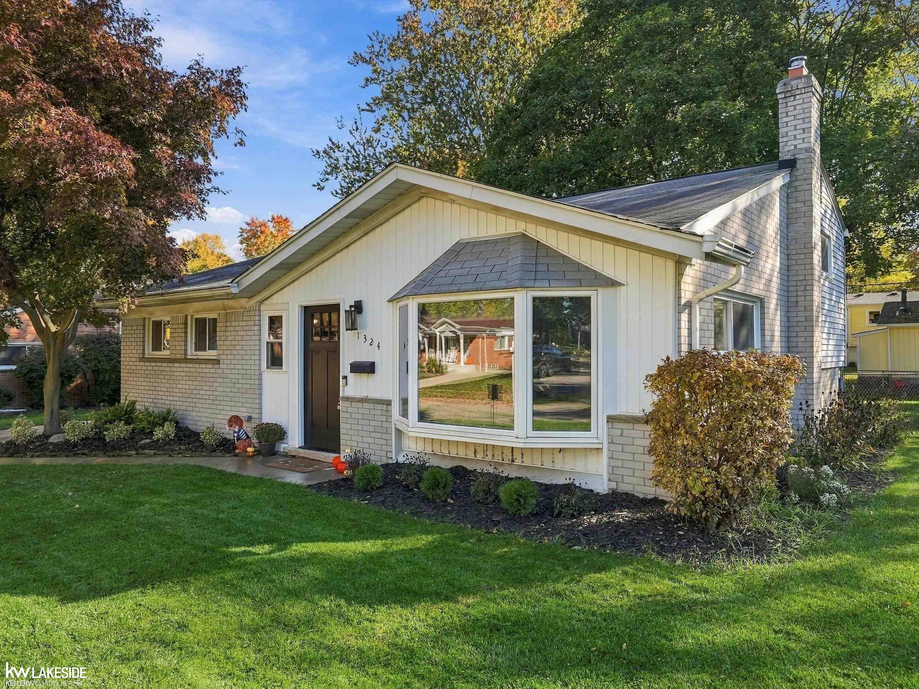 Photo 2 of Single family home for sale at 1324 Catalpa Dr, Rochester, MI 48307 | MLS# 50225717 | Listing updated on 2026-10-22