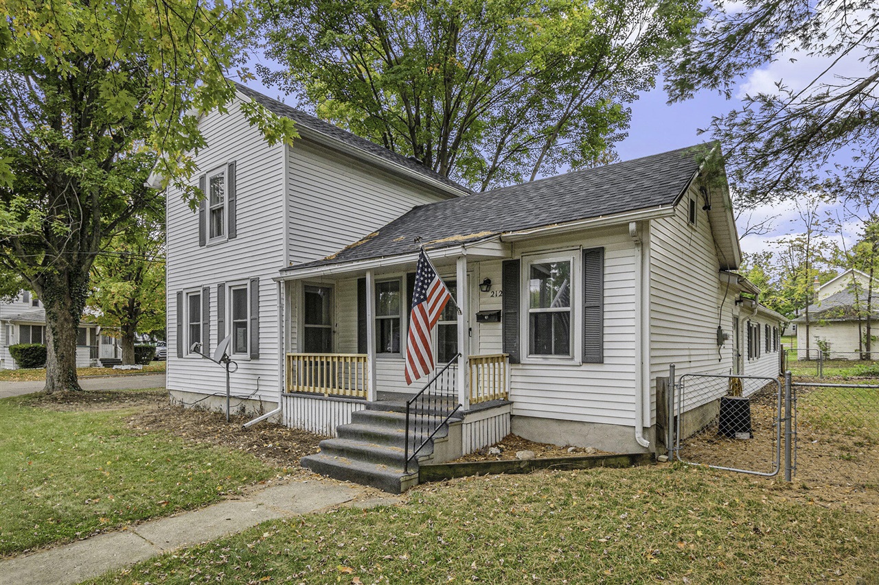 Homes for sale in Albion, MI | 212 W Walnut St, Albion, MI 49224 | MLS# 70334982