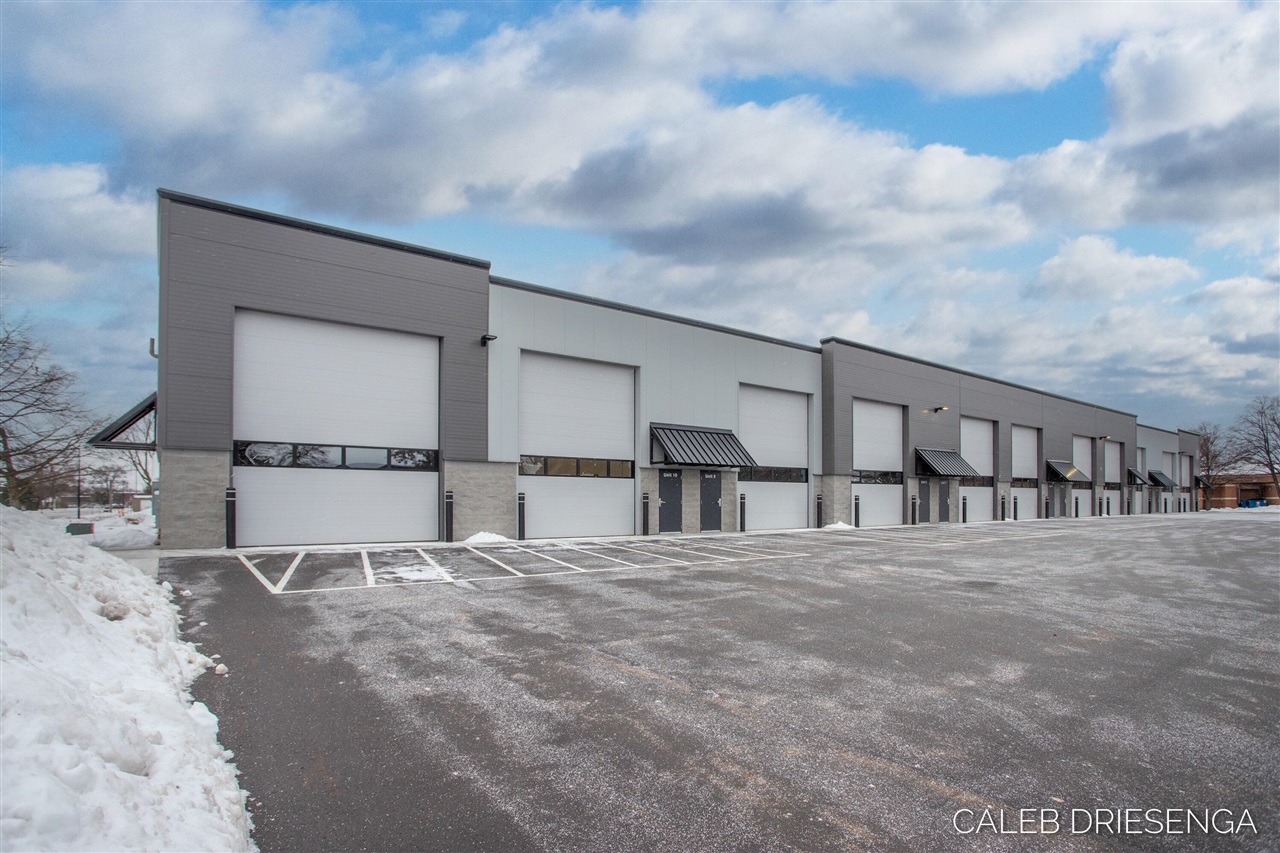 460 Cleveland Avenue, Holland, MI, 49423
