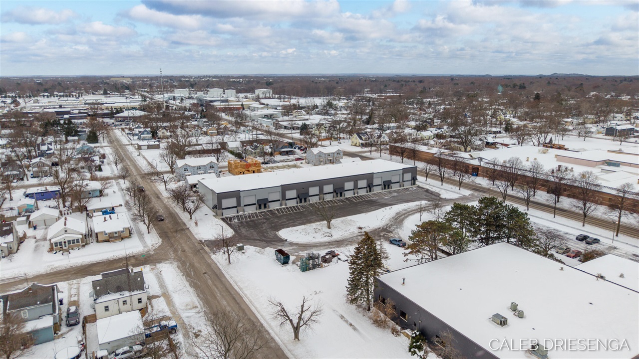 460 Cleveland Avenue, Holland, MI, 49423