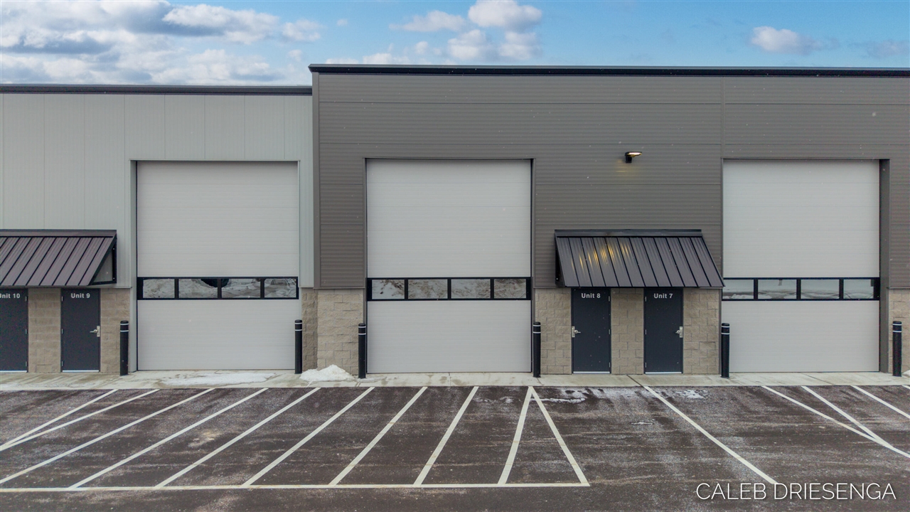 460 Cleveland Avenue, Holland, MI, 49423