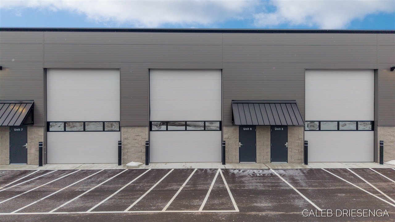 460 Cleveland Avenue, Holland, MI, 49423