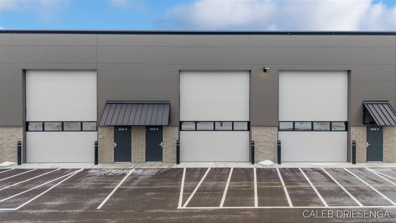 460 Cleveland Avenue, Holland, MI, 49423