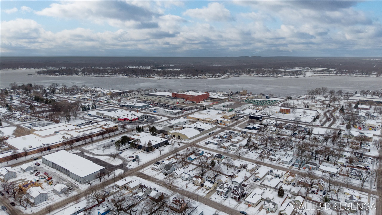 460 Cleveland Avenue, Holland, MI, 49423