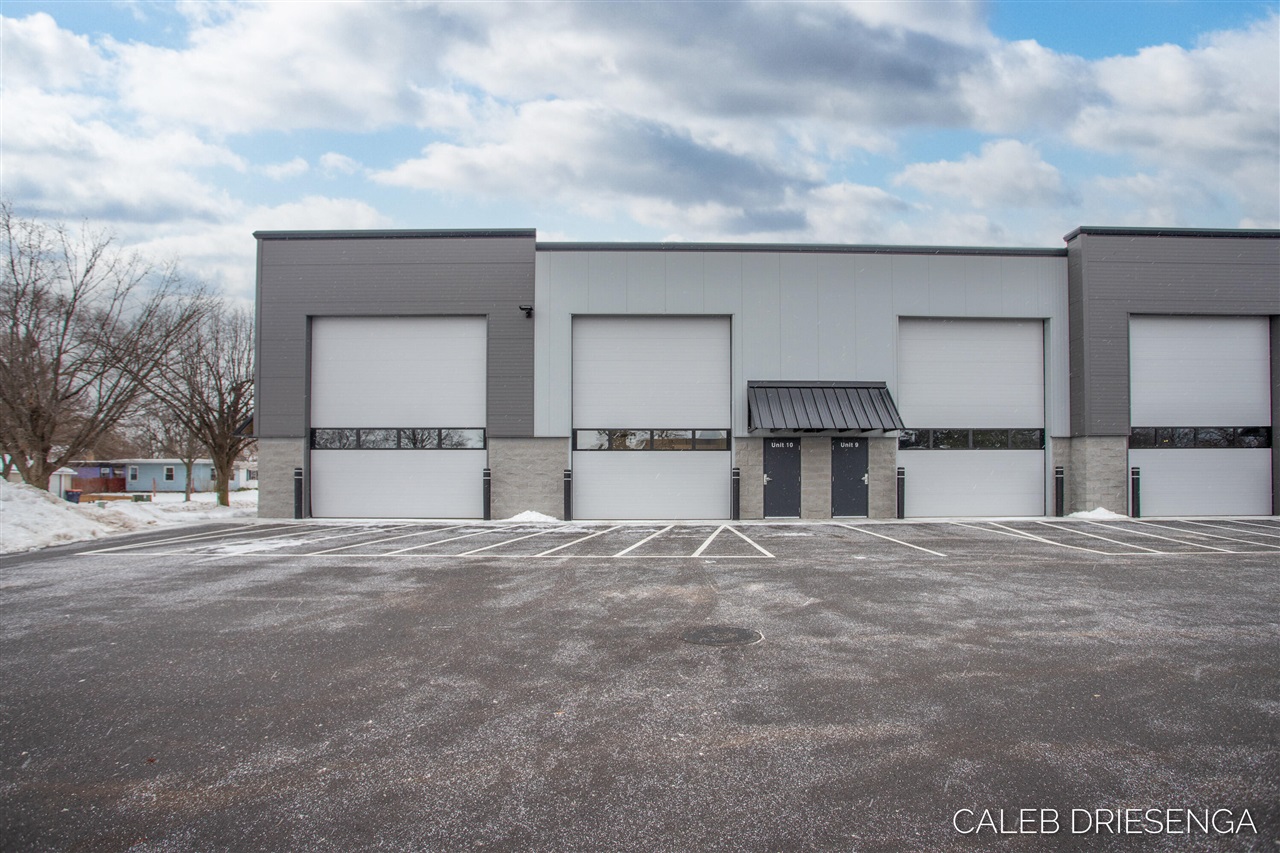 460 Cleveland Avenue, Holland, MI, 49423