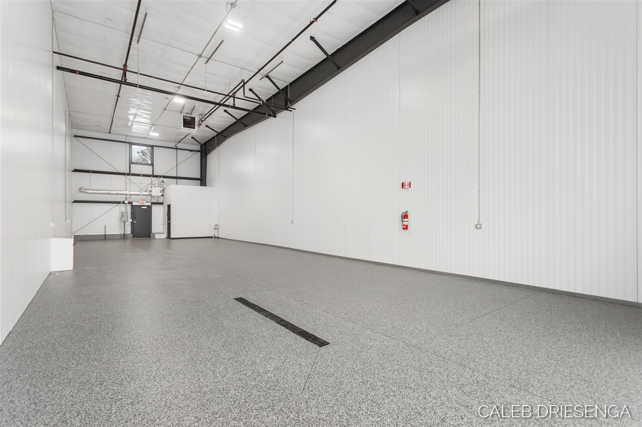 460 Cleveland Avenue, Holland, MI, 49423