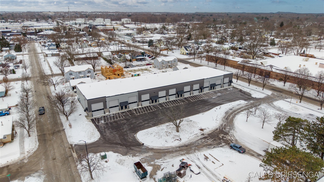 460 Cleveland Avenue, Holland, MI, 49423