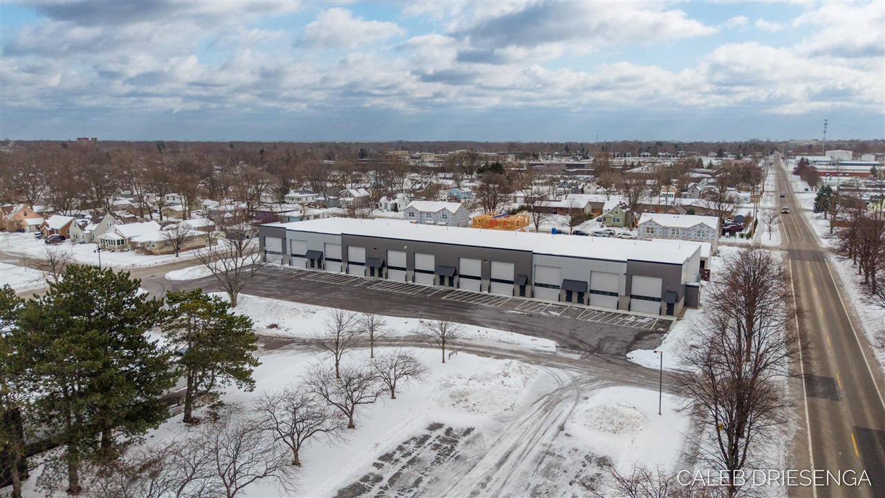 460 Cleveland Avenue, Holland, MI, 49423