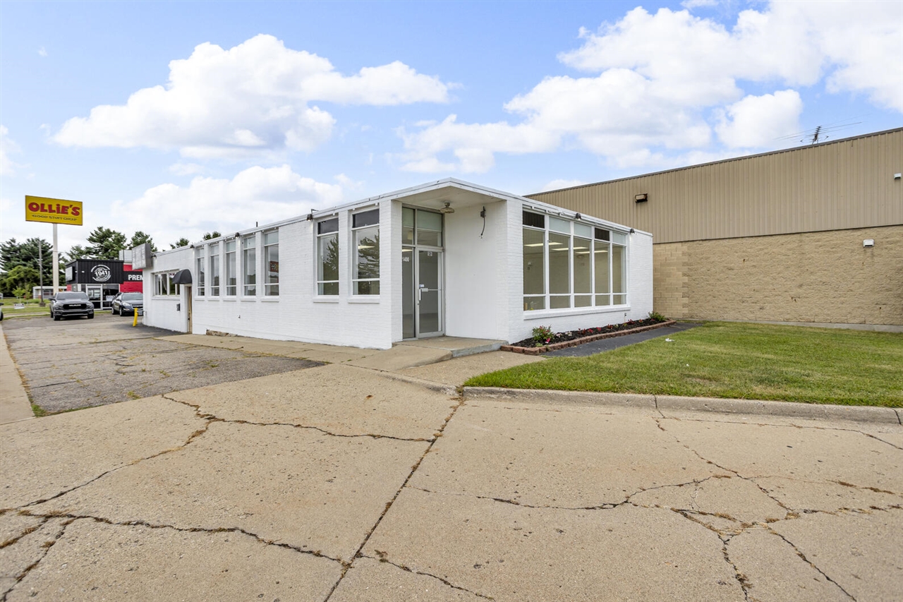 1400 N West Avenue, Jackson, MI, 49202-2053