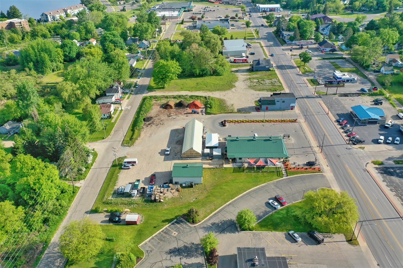 916 S Mitchell Street, Cadillac, MI, 49601