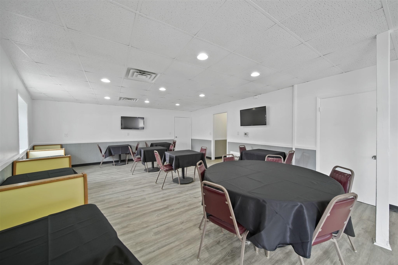 100 Elizabeth Street, Parma, MI, 49269