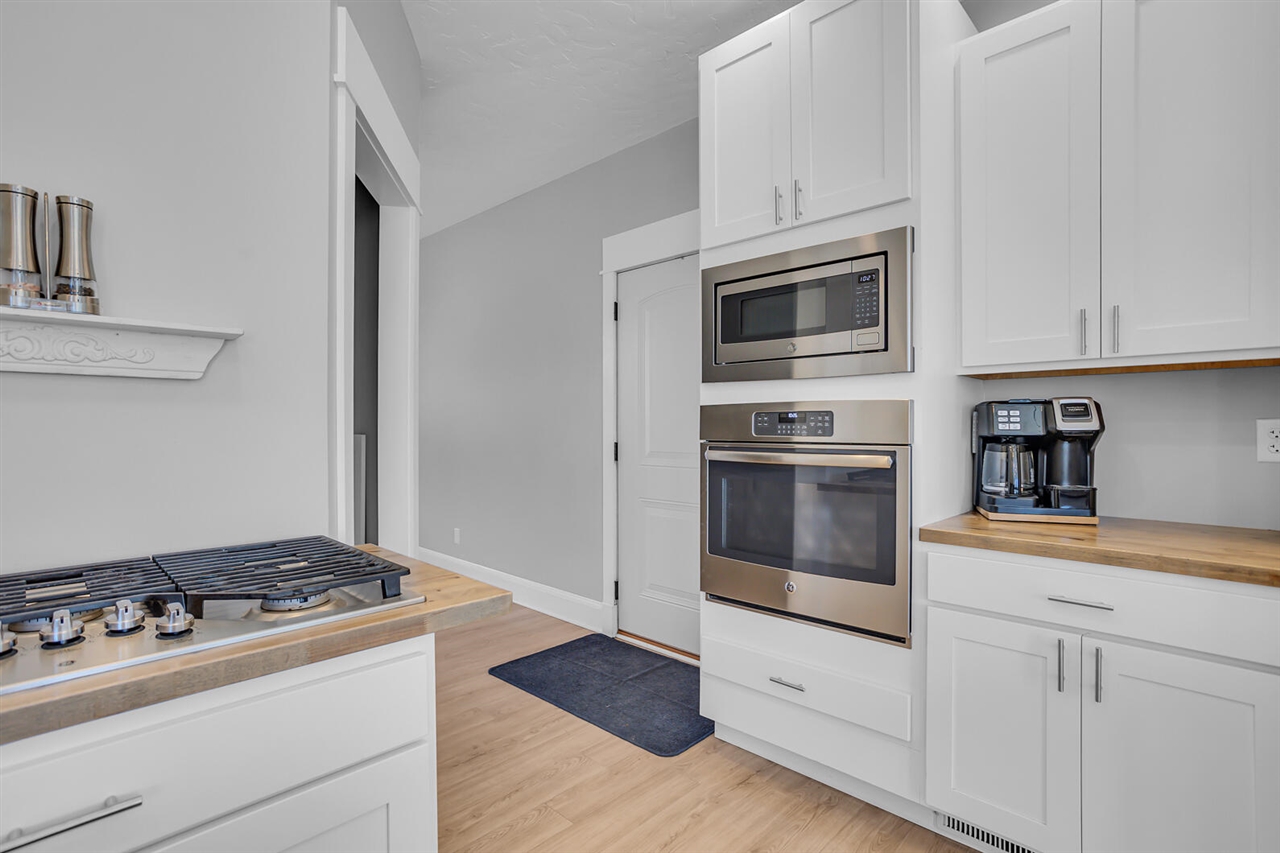 Homes for sale in Hanover, MI | 6375 Buckman Rd, Hanover, MI 49241 | MLS# 70459110