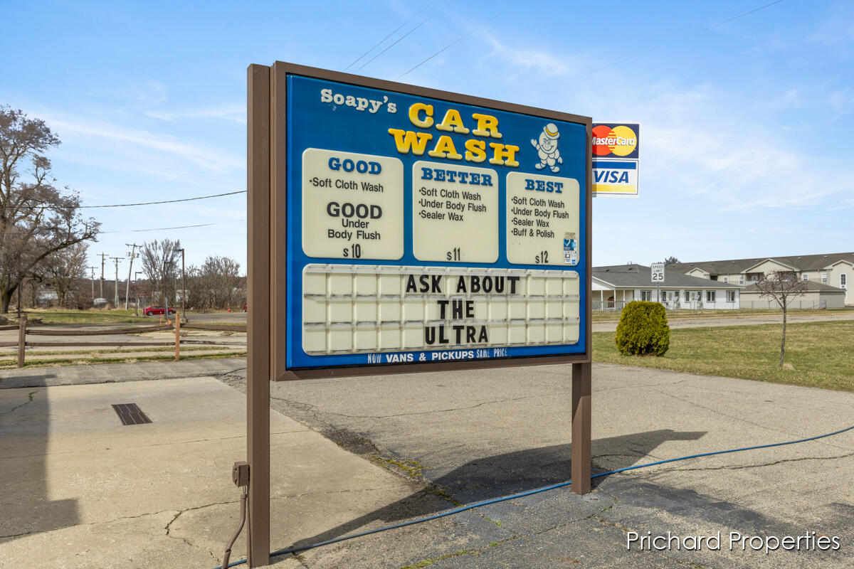 1025 W Michigan Avenue, Three Rivers, MI, 49093