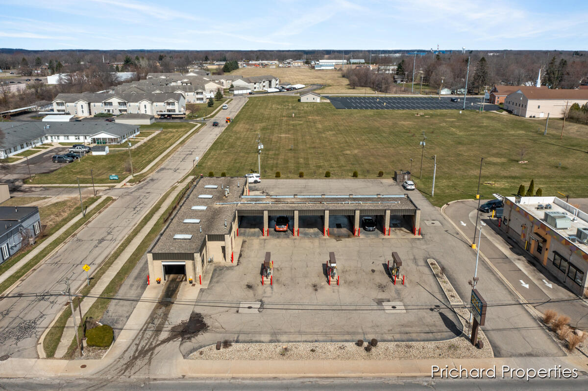 1025 W Michigan Avenue, Three Rivers, MI, 49093