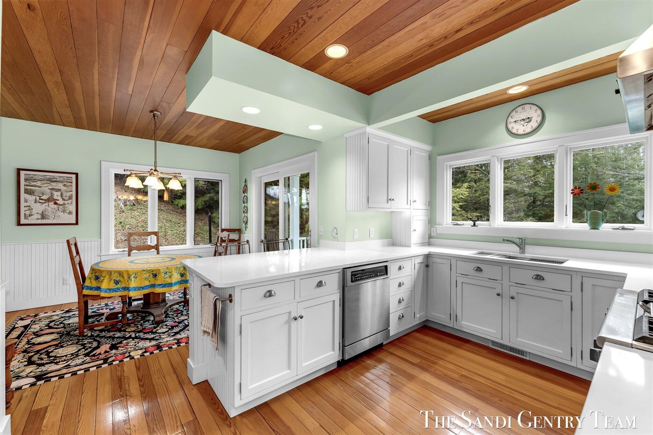 18215 Spindle Drive, Grand Haven, MI, 49417