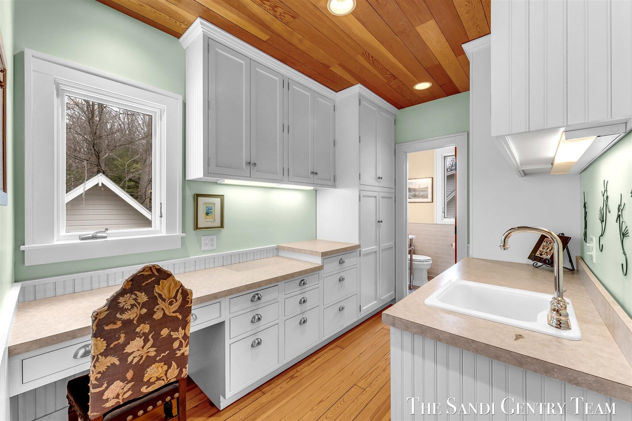 18215 Spindle Drive, Grand Haven, MI, 49417