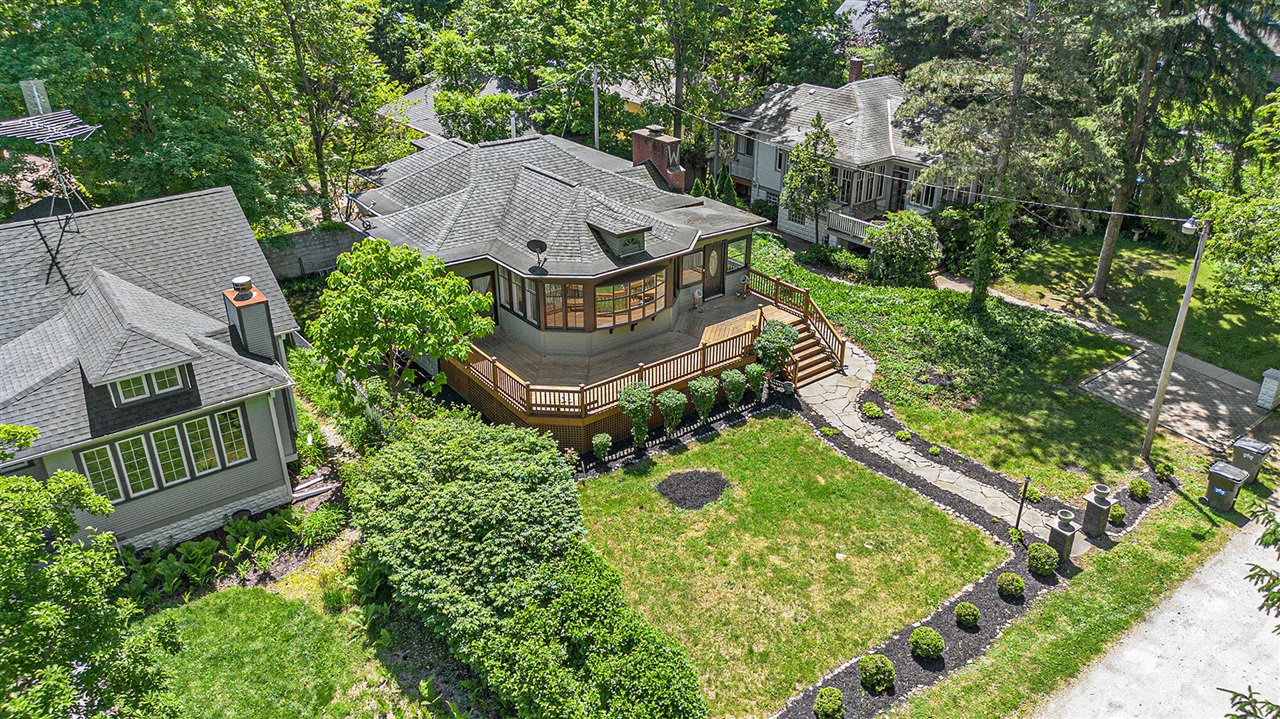 16277 4th Street photo 2