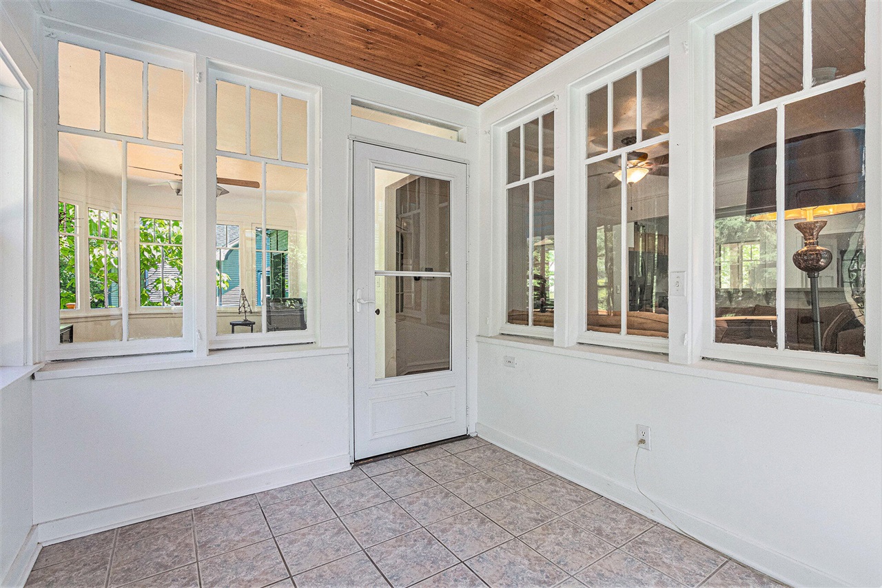 16277 4th Street photo 11