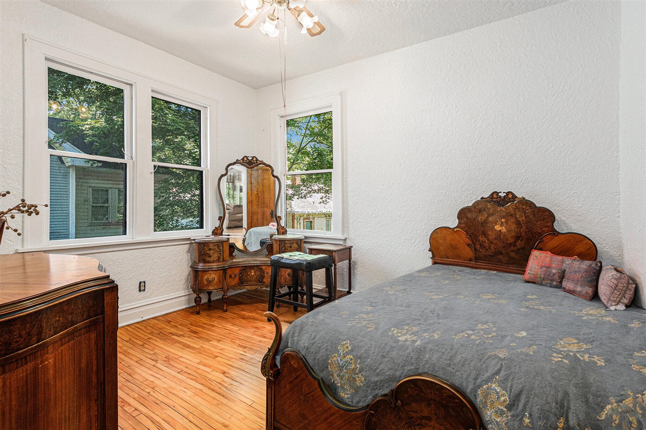 16277 4th Street photo 13