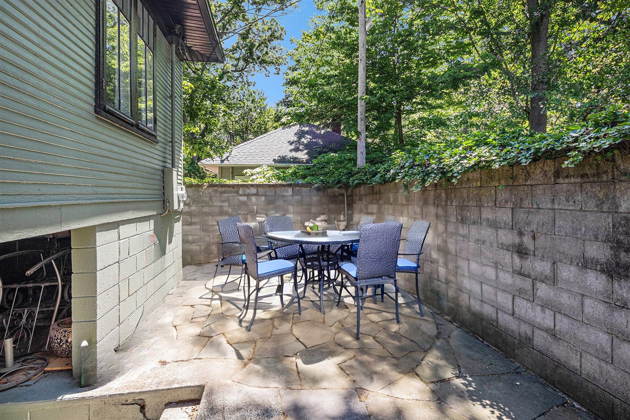 16277 4th Street photo 21