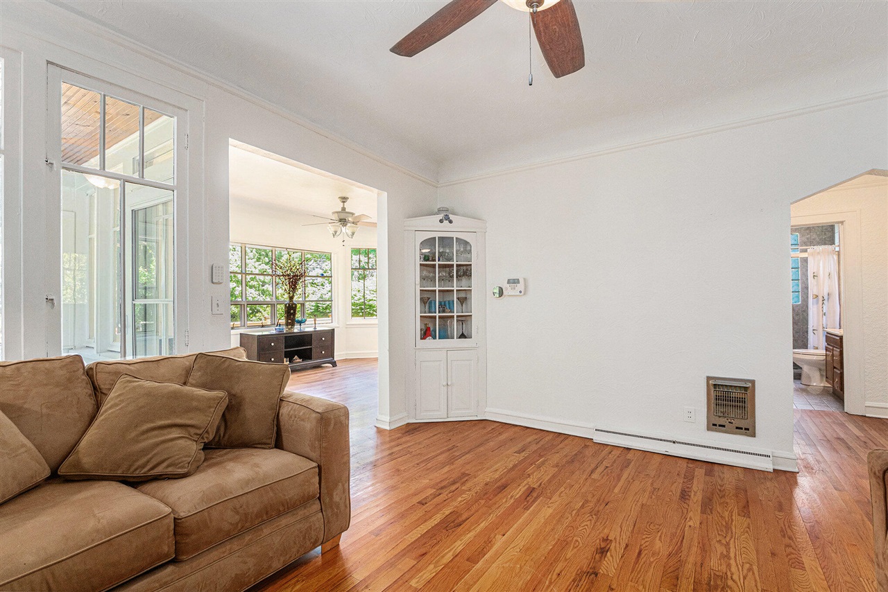 16277 4th Street photo 7