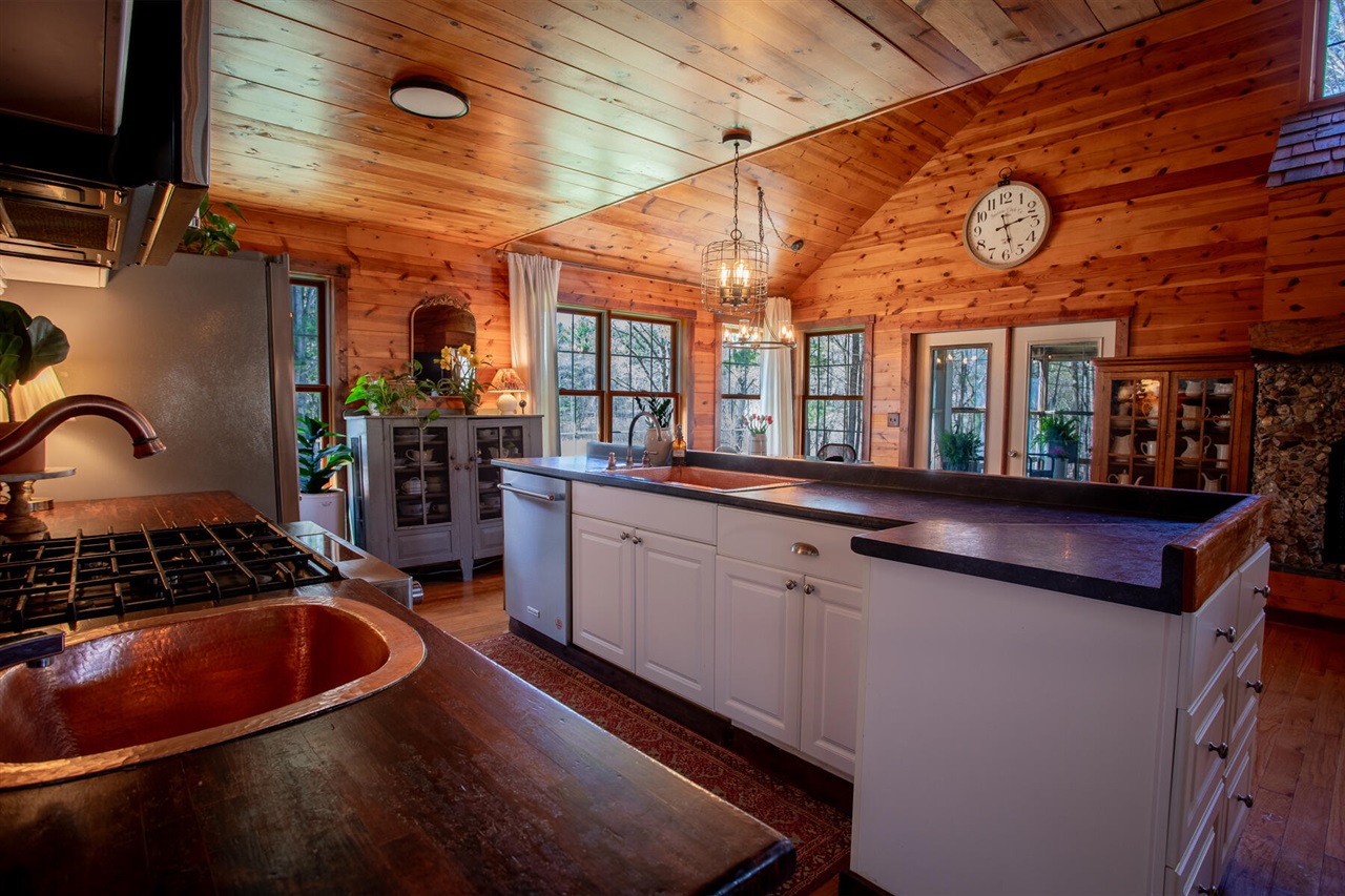 Homes for sale in North Branch, MI | 4991 Millis Rd, North Branch, MI 48461 | MLS# 70465438