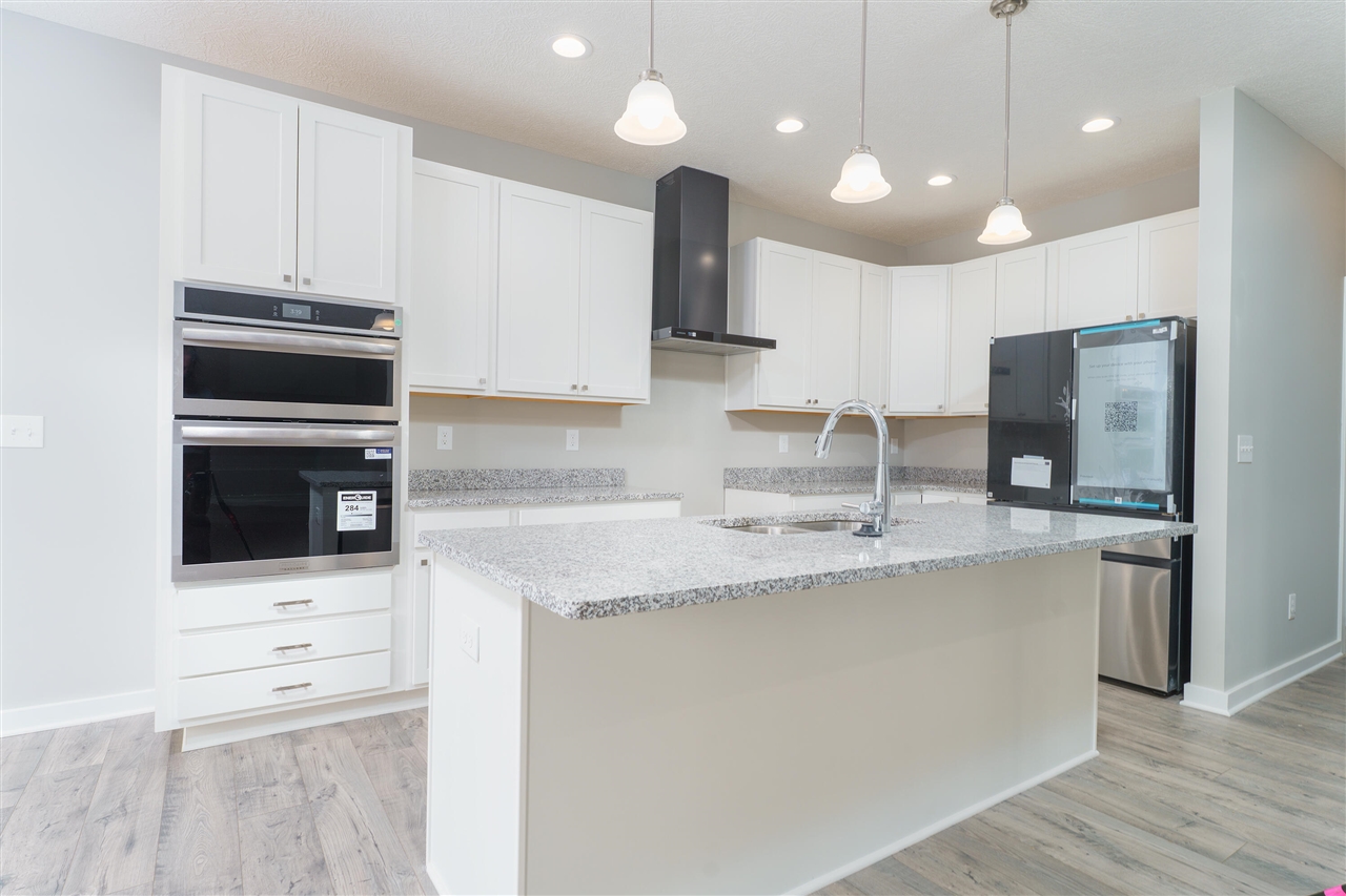 46 Coronado Drive photo 9