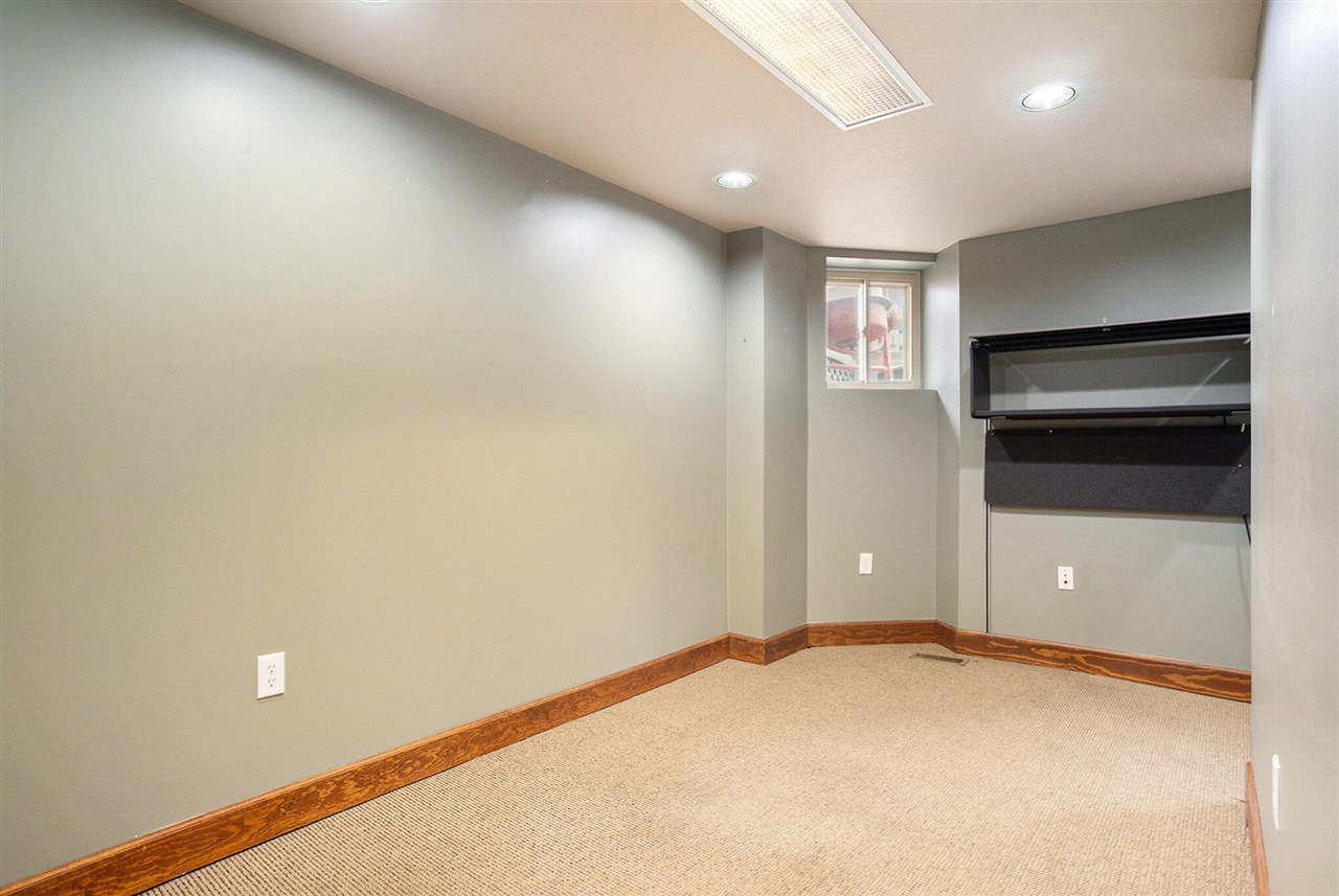 318 Houston Avenue, Muskegon, MI, 49441-1999