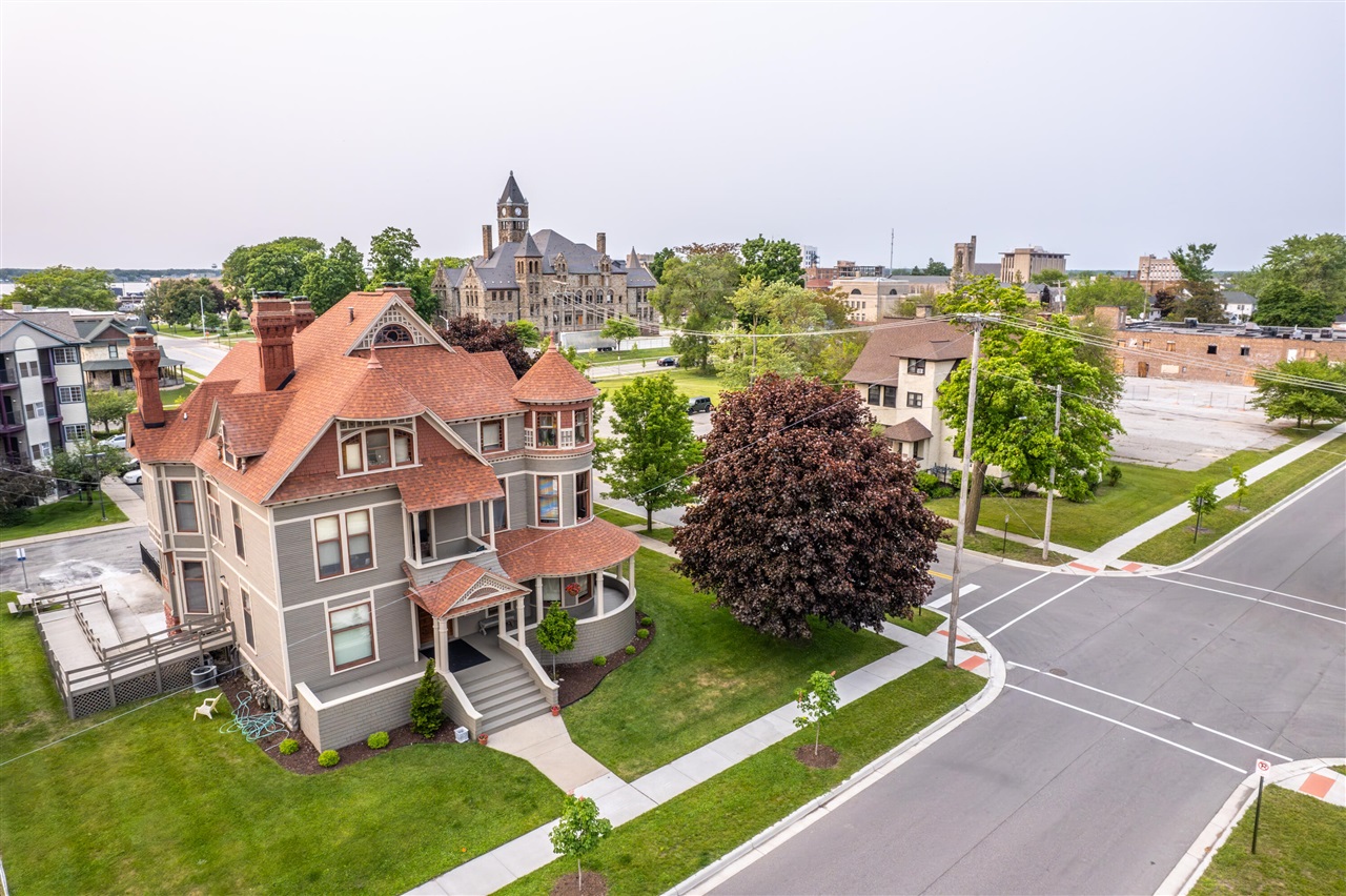 318 Houston Avenue, Muskegon, MI, 49441-1999