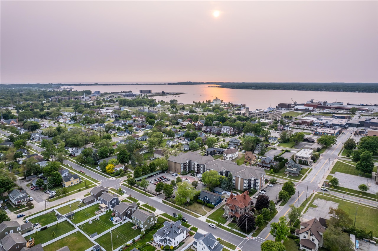 318 Houston Avenue, Muskegon, MI, 49441-1999