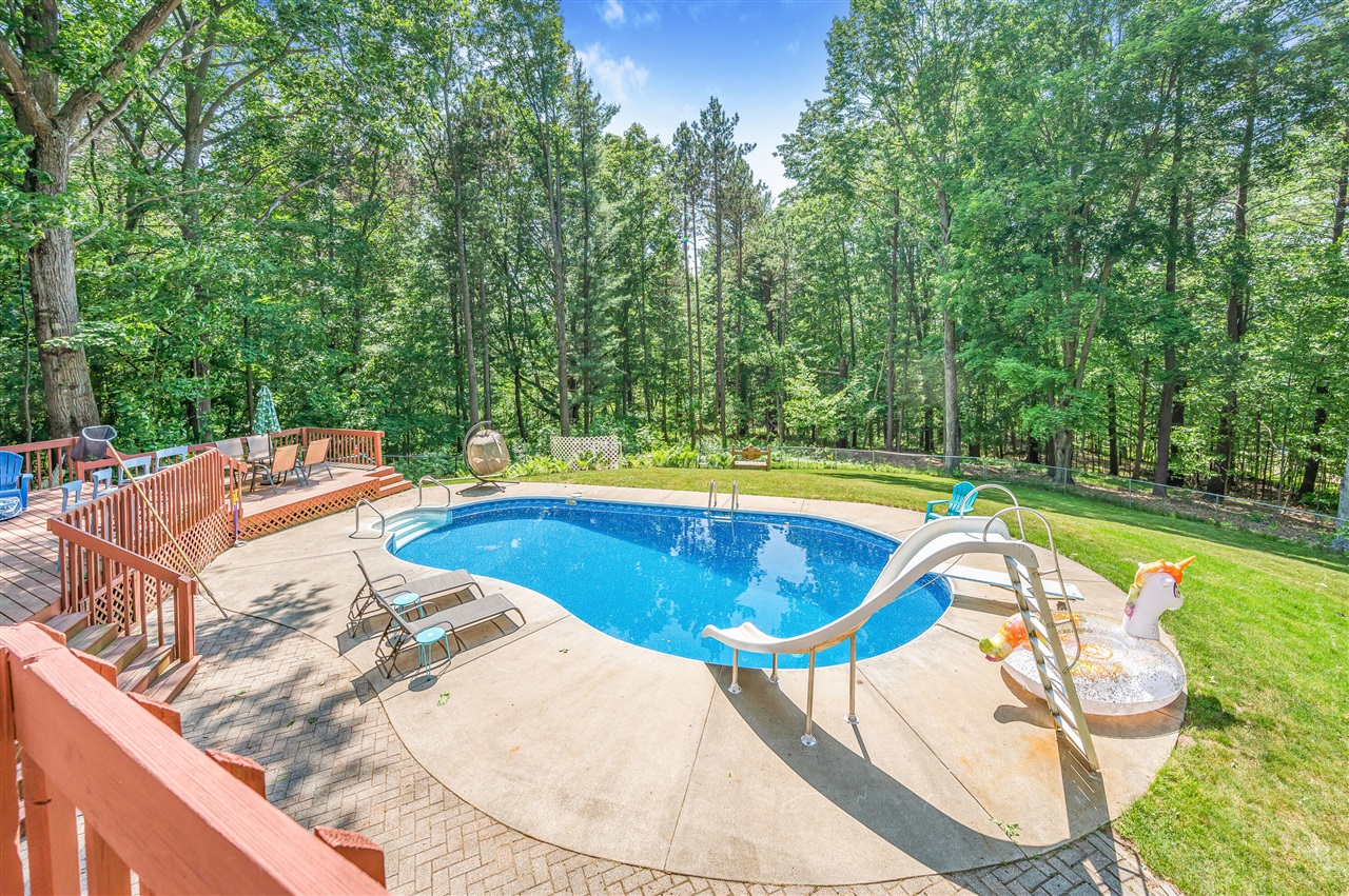 2nd image of 13421 Woodland Ct, Big Rapids, MI 49307 | MLS# 70475279