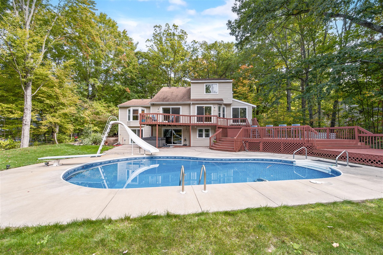 13421 Woodland Court, Big Rapids, MI, 49307